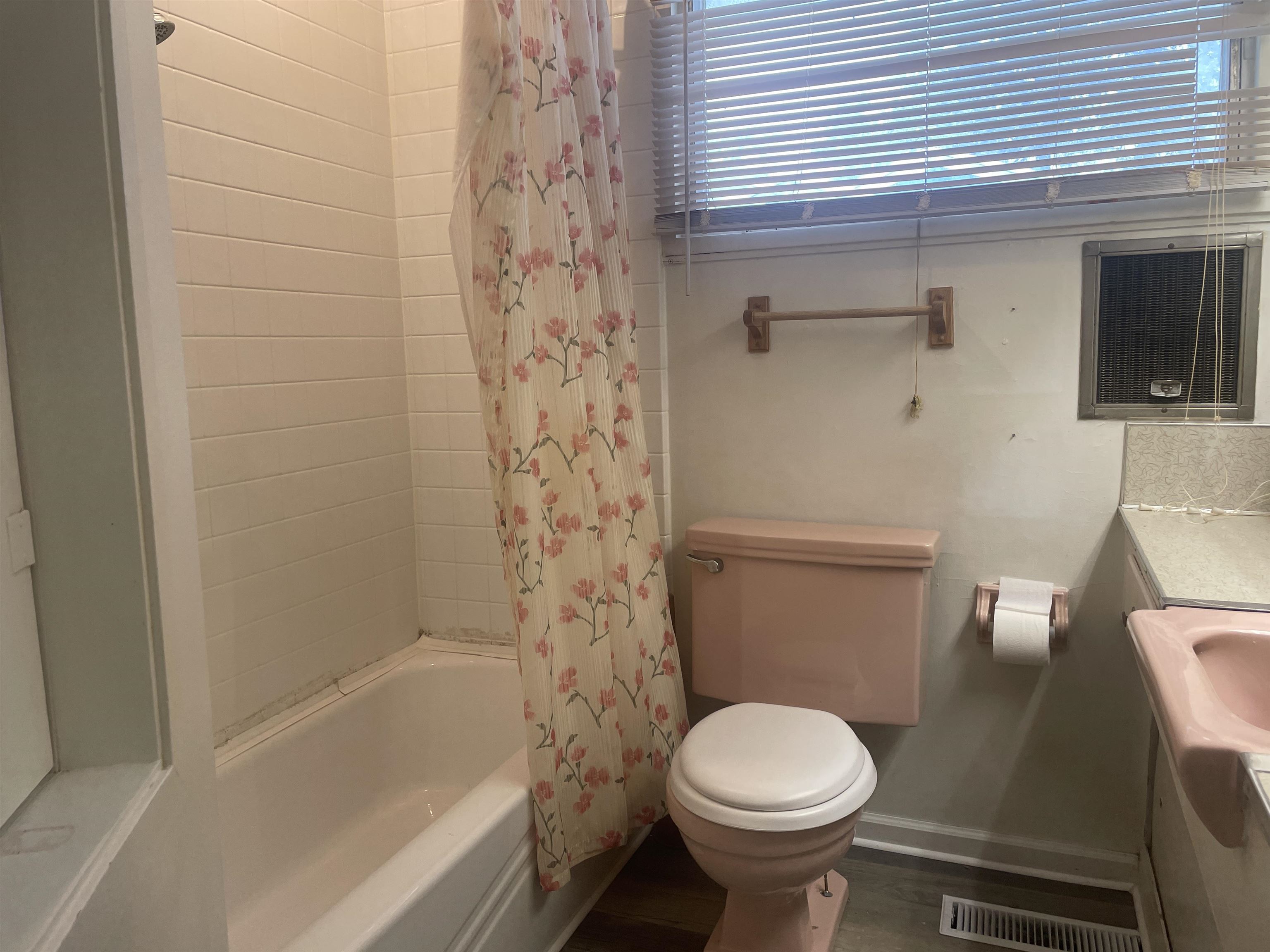 1727 Briarwood Drive, Flint, MI, 48507