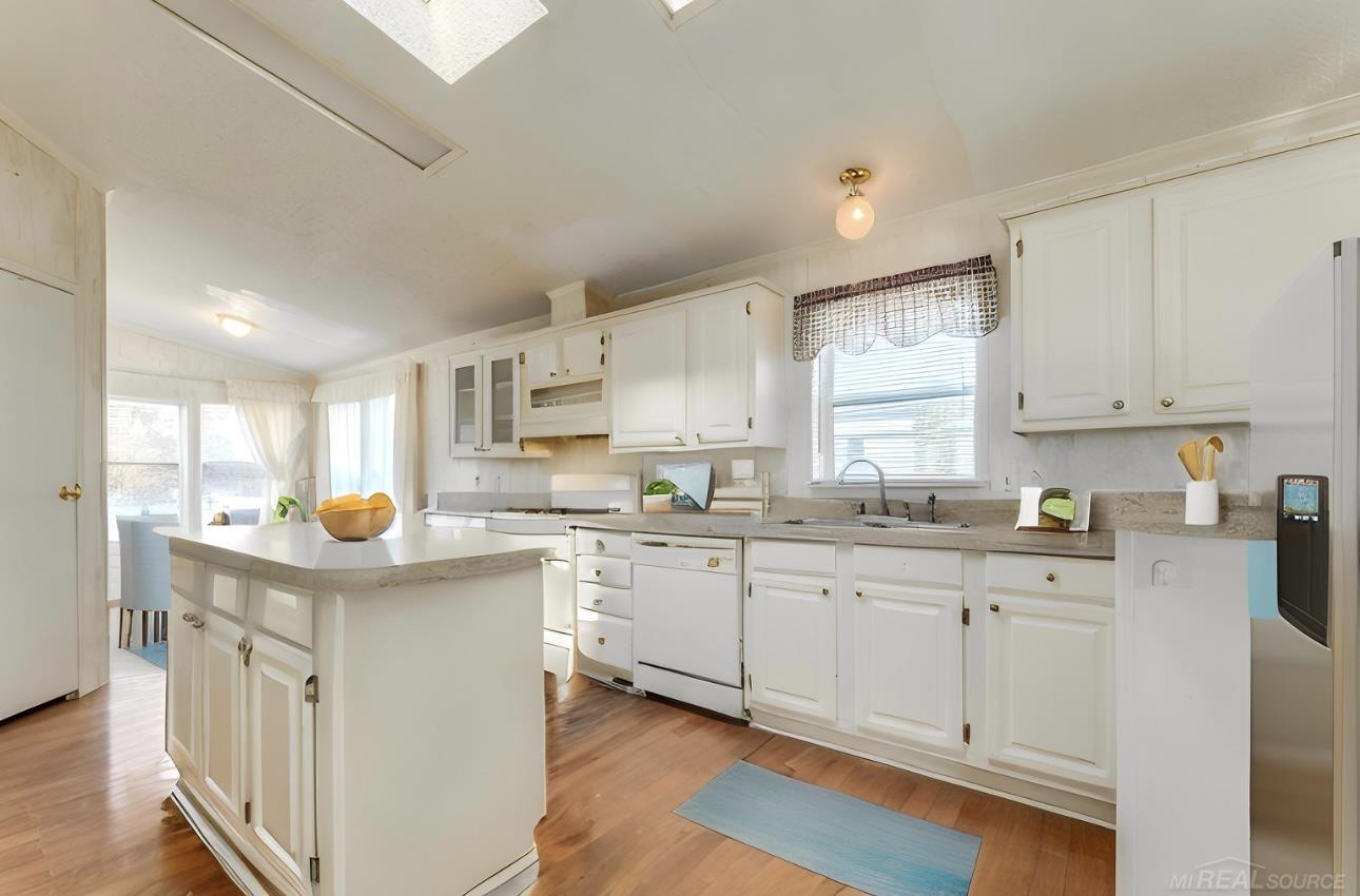 Homes for sale in Columbus, MI | 1332 Aspen St, Columbus, MI 48063 | MLS# 50193208