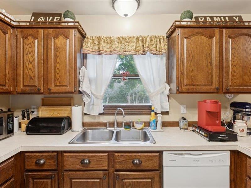 Grand Blanc, MI, 48439