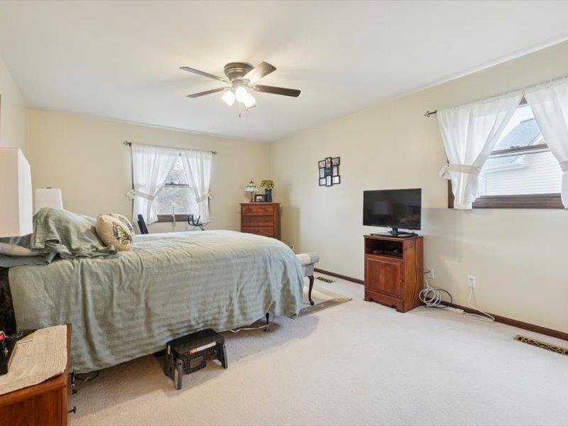 Grand Blanc, MI, 48439