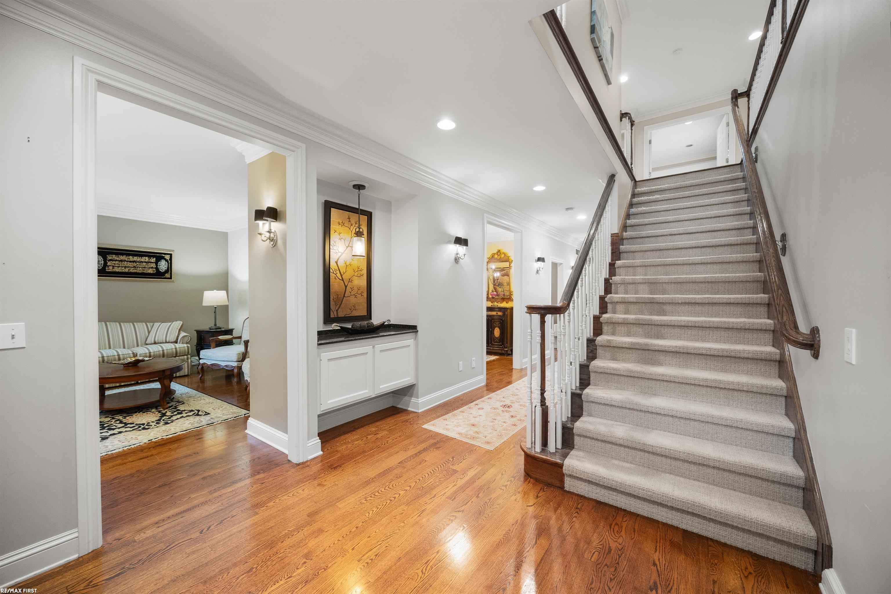 6580 Red Maple Lane, Bloomfield Hills, MI, 48301