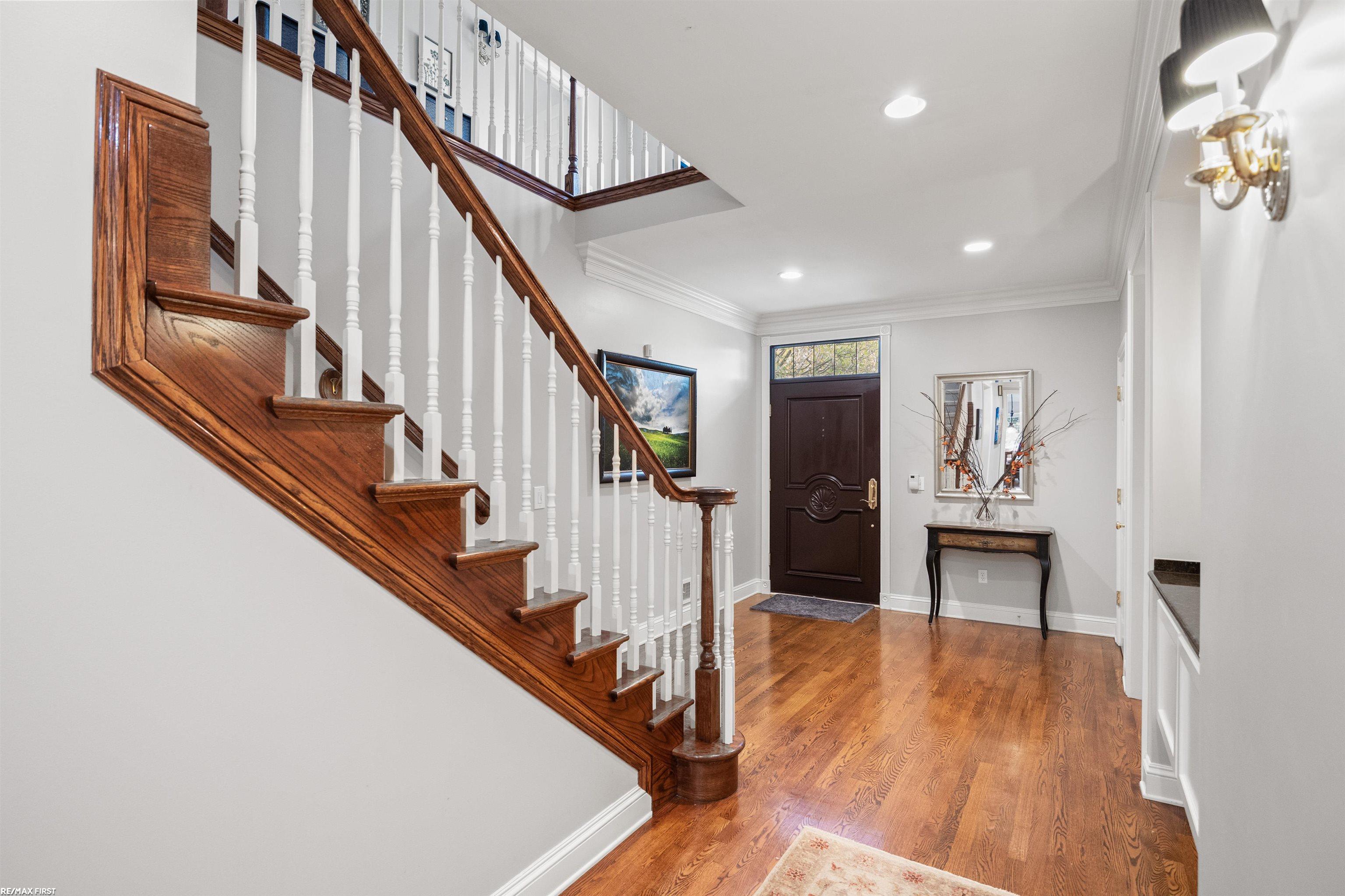 6580 Red Maple Lane, Bloomfield Hills, MI, 48301