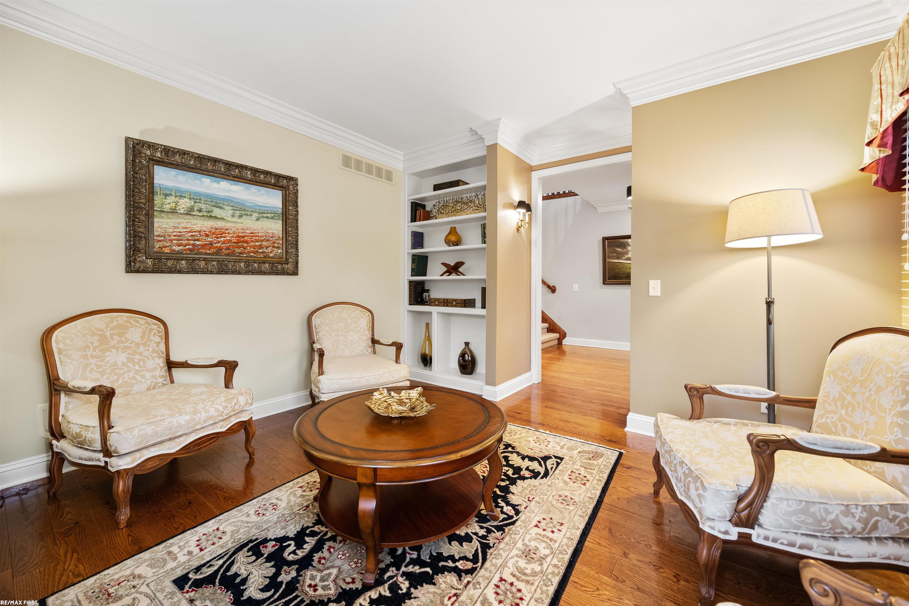 6580 Red Maple Lane, Bloomfield Hills, MI, 48301