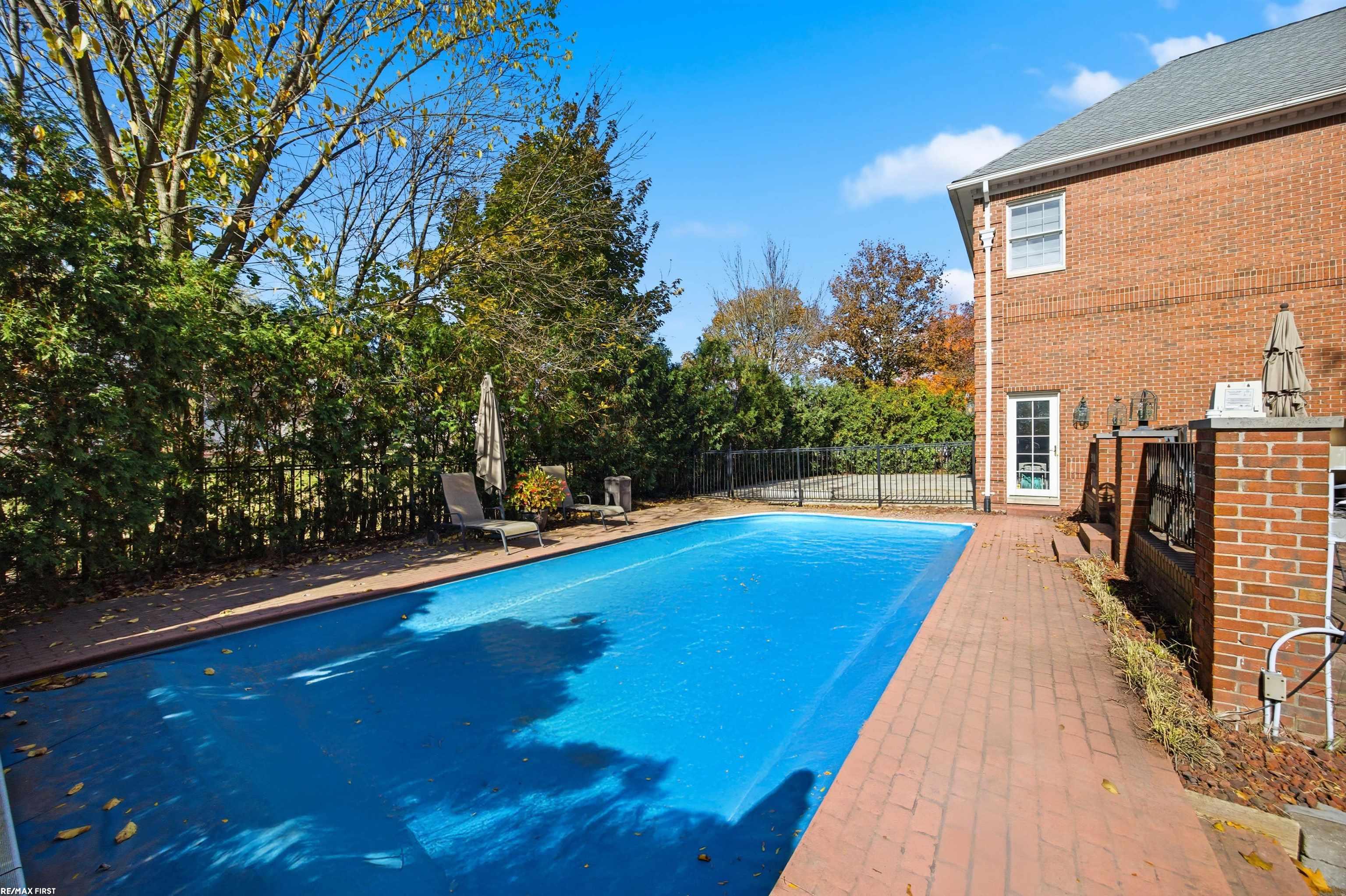 6580 Red Maple Lane, Bloomfield Hills, MI, 48301