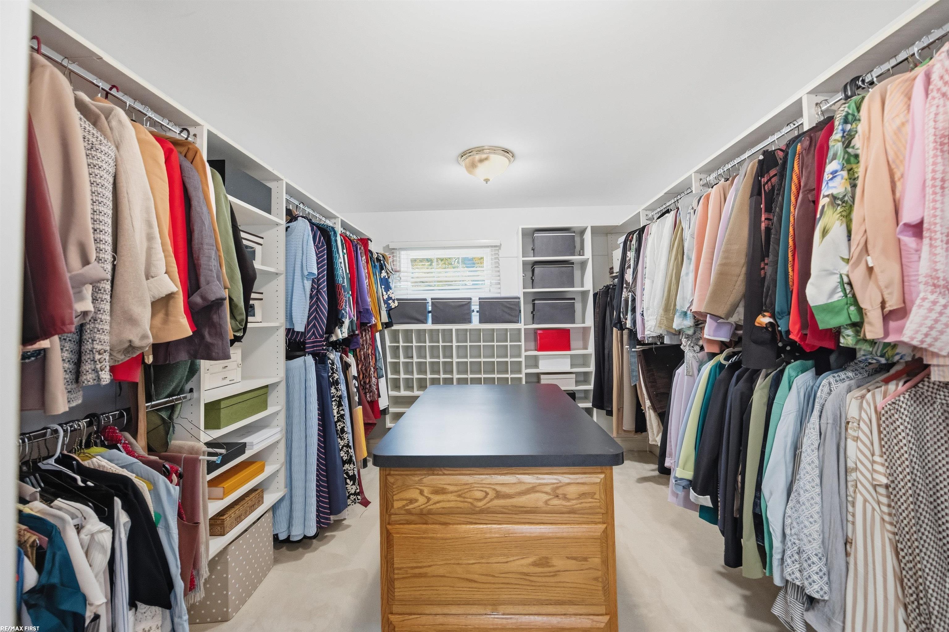 6580 Red Maple Lane, Bloomfield Hills, MI, 48301