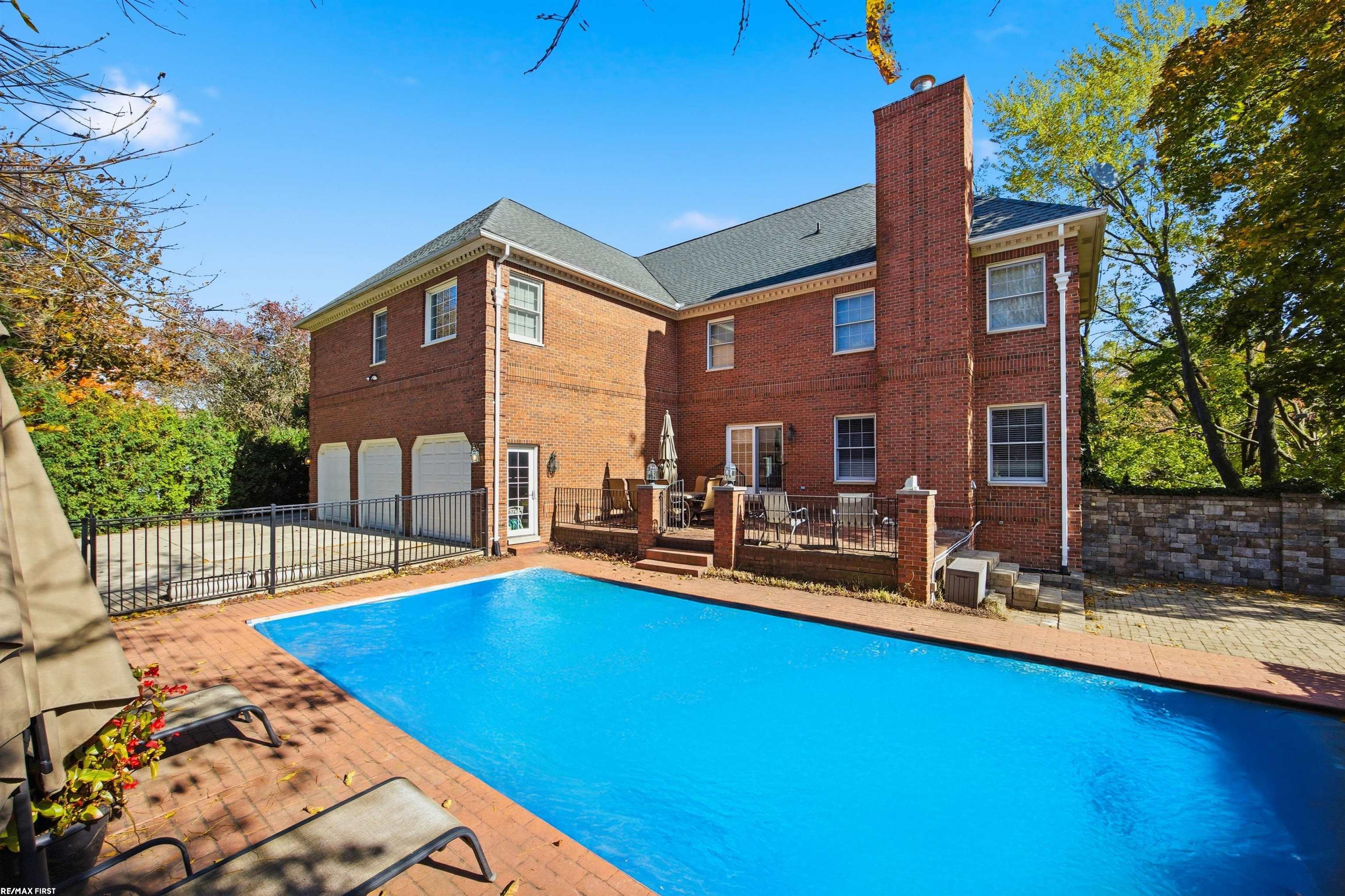 6580 Red Maple Lane, Bloomfield Hills, MI, 48301