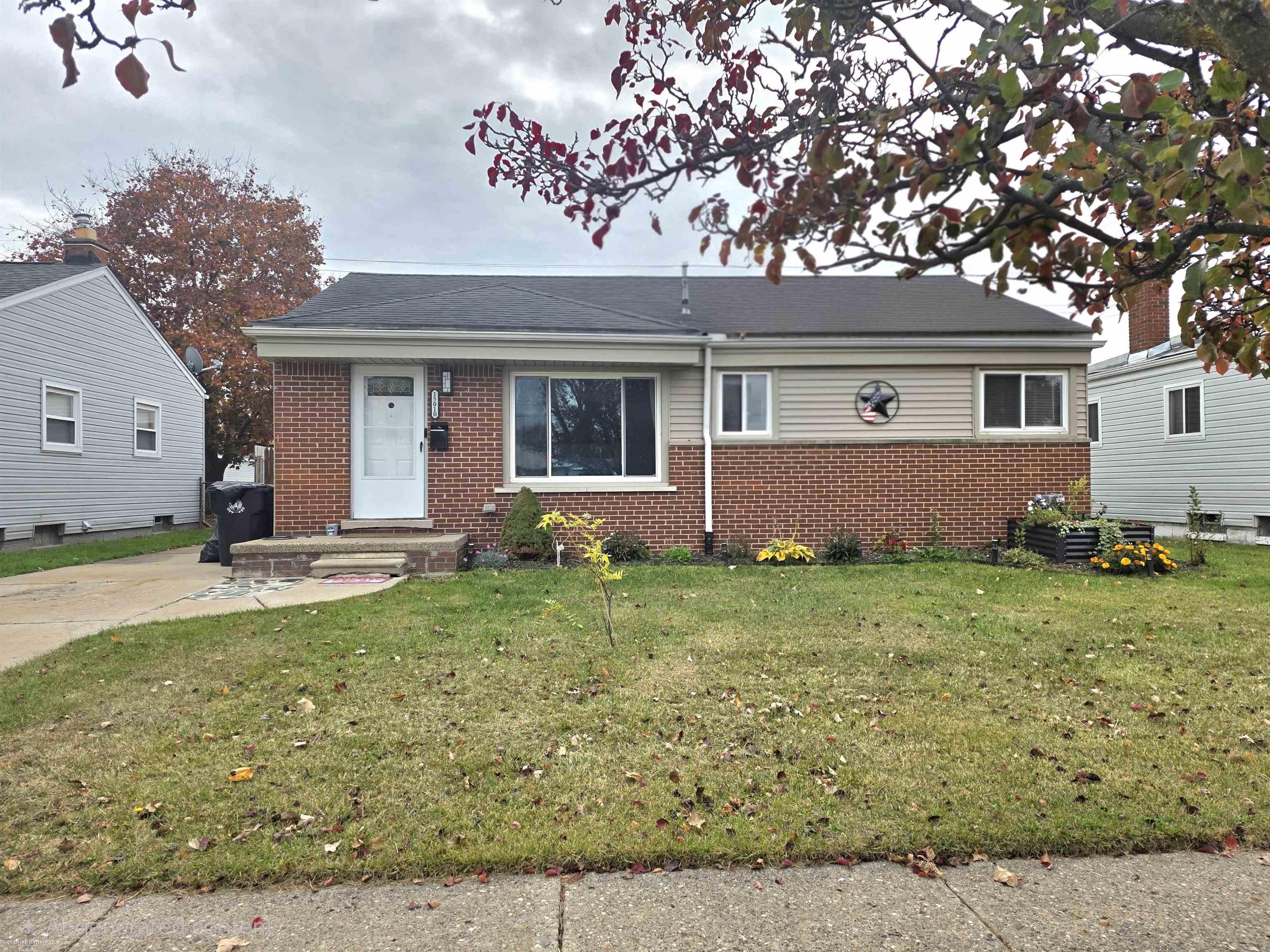 Roseville, MI, 48066