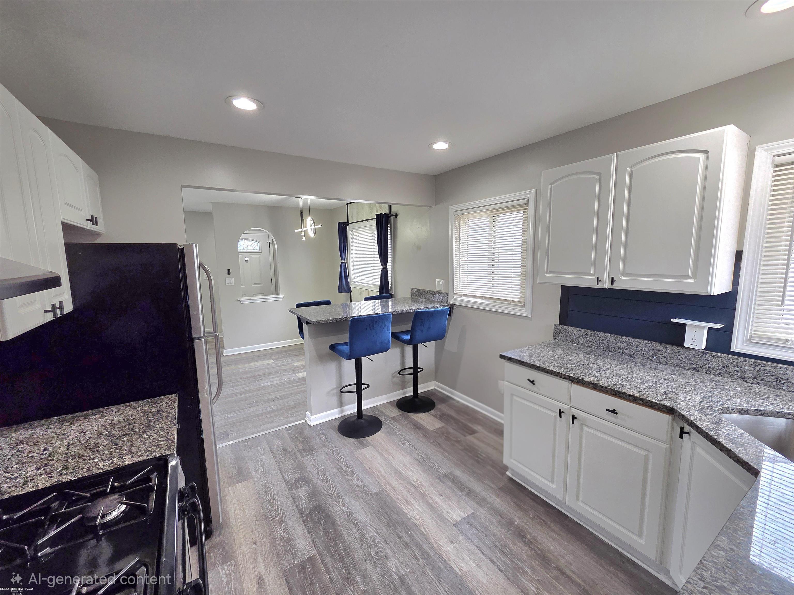 Roseville, MI, 48066