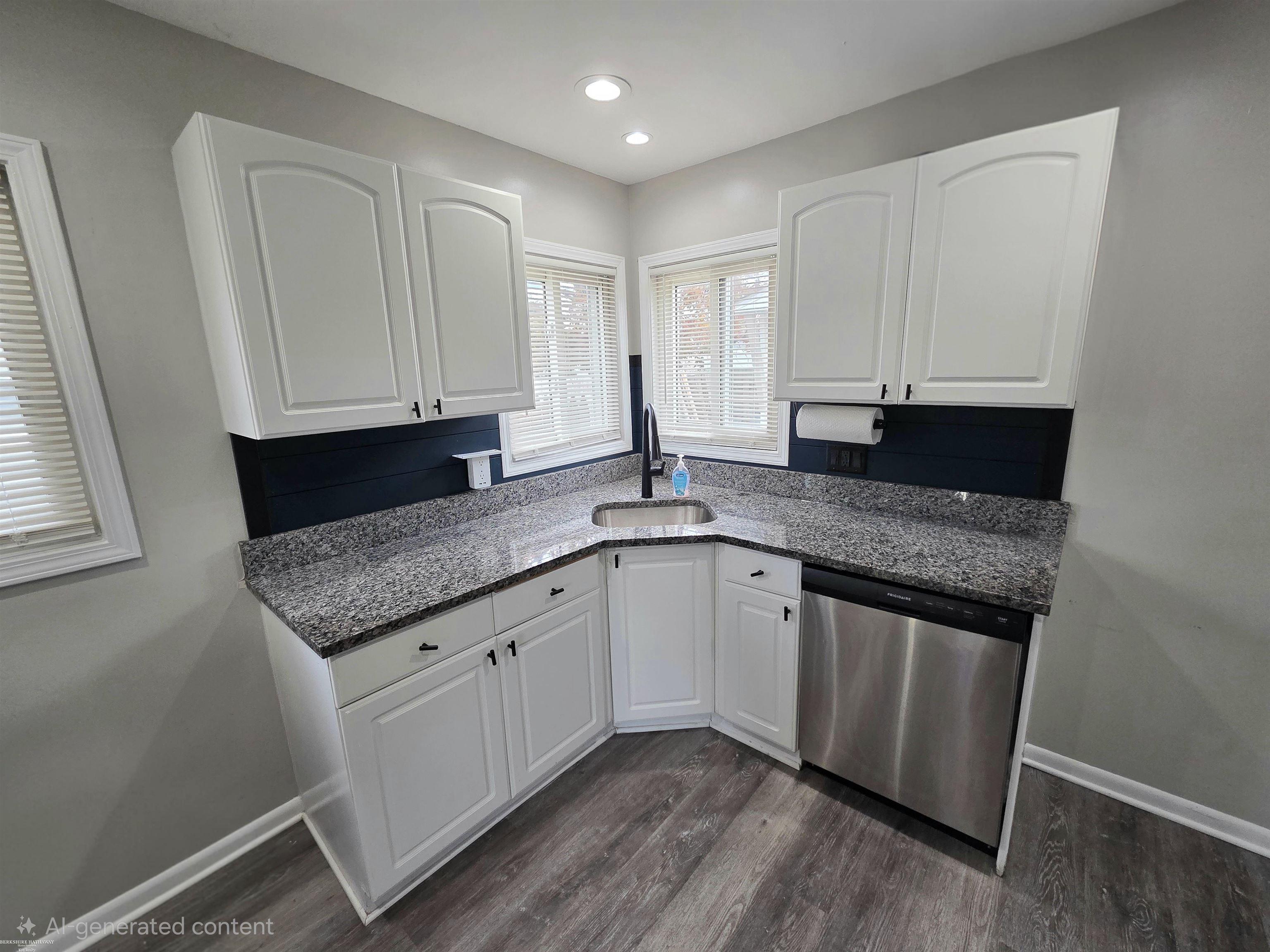 Roseville, MI, 48066