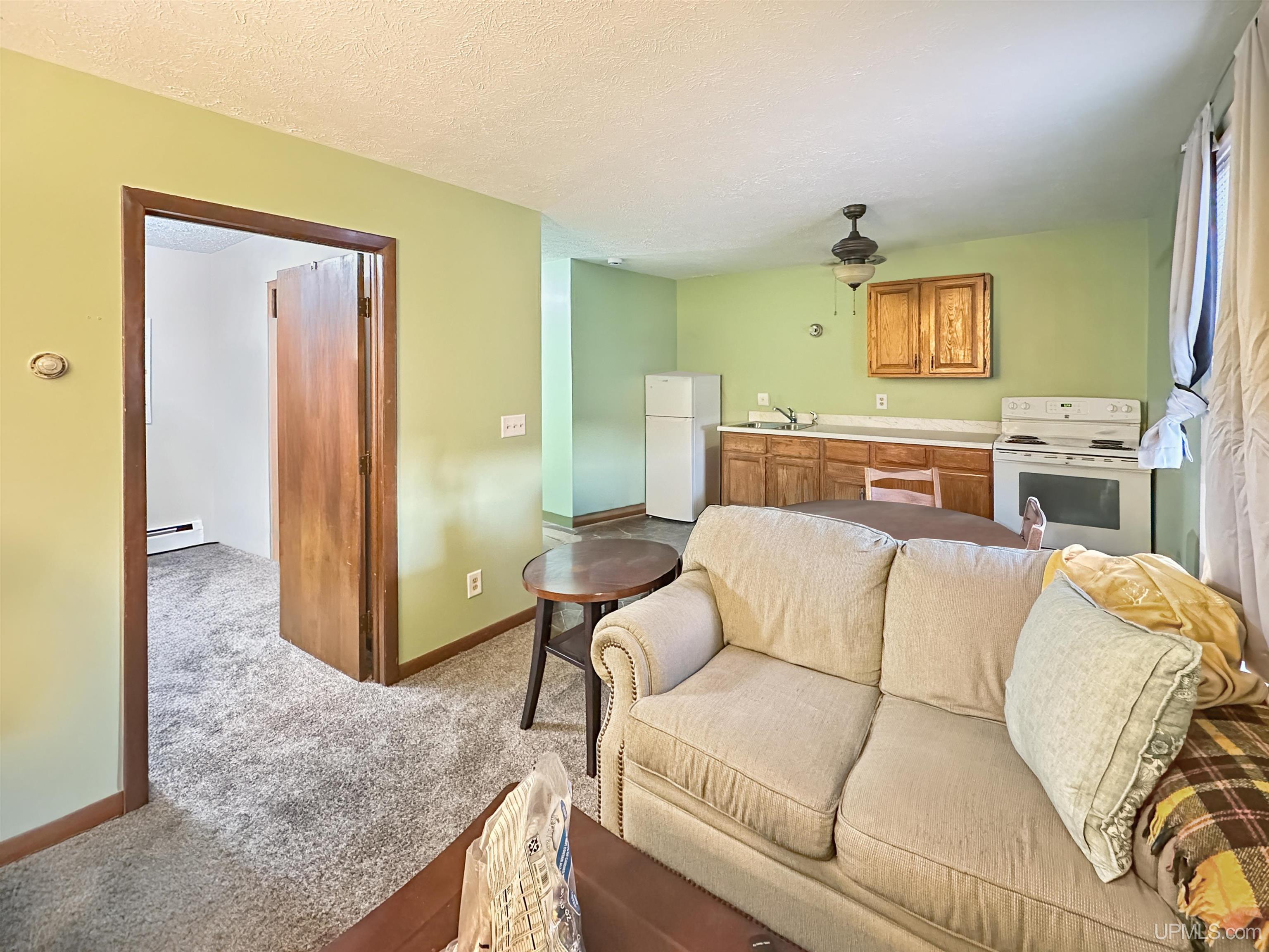 905 Delta Avenue, Gladstone, MI, 49837