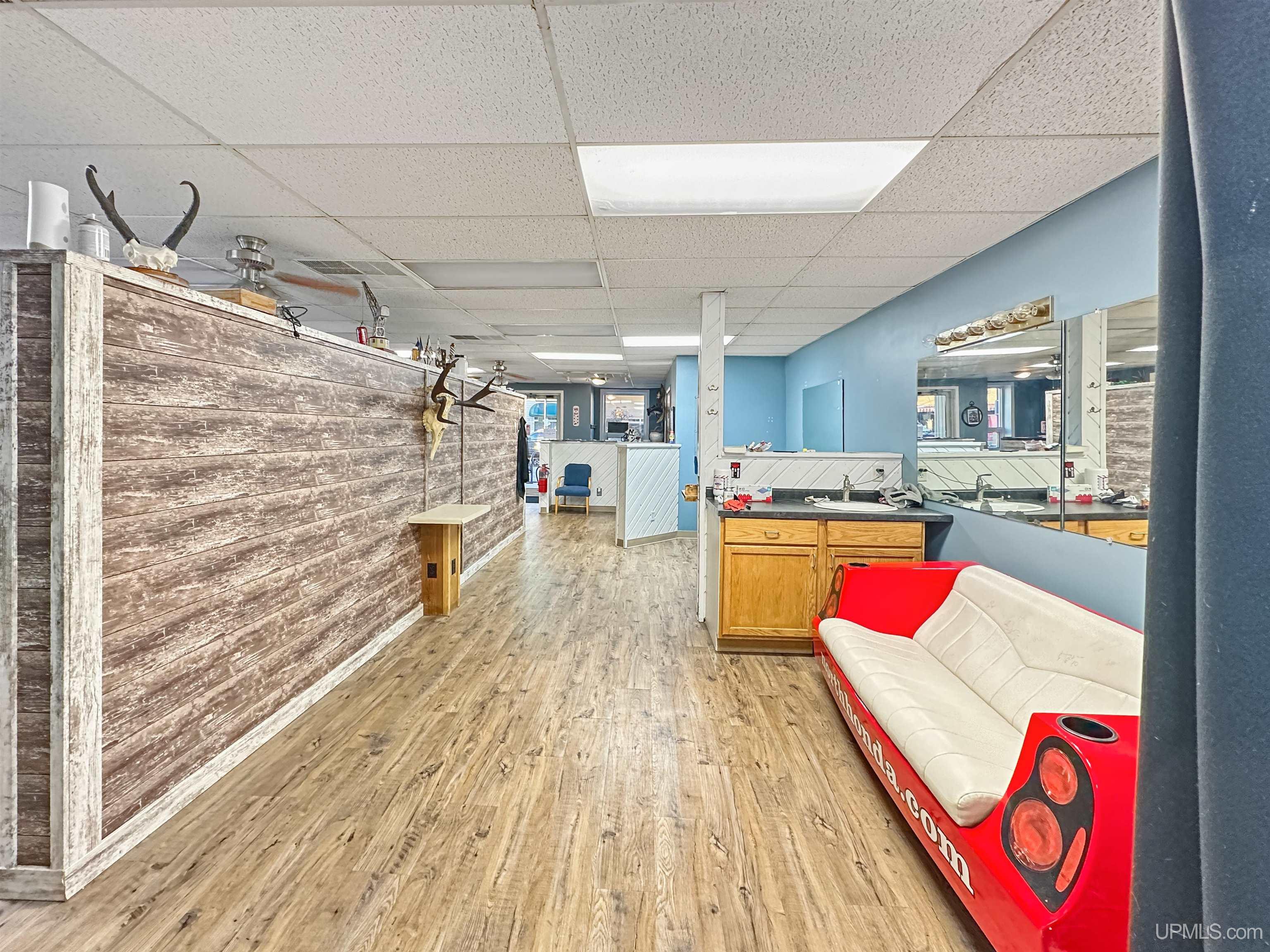 905 Delta Avenue, Gladstone, MI, 49837