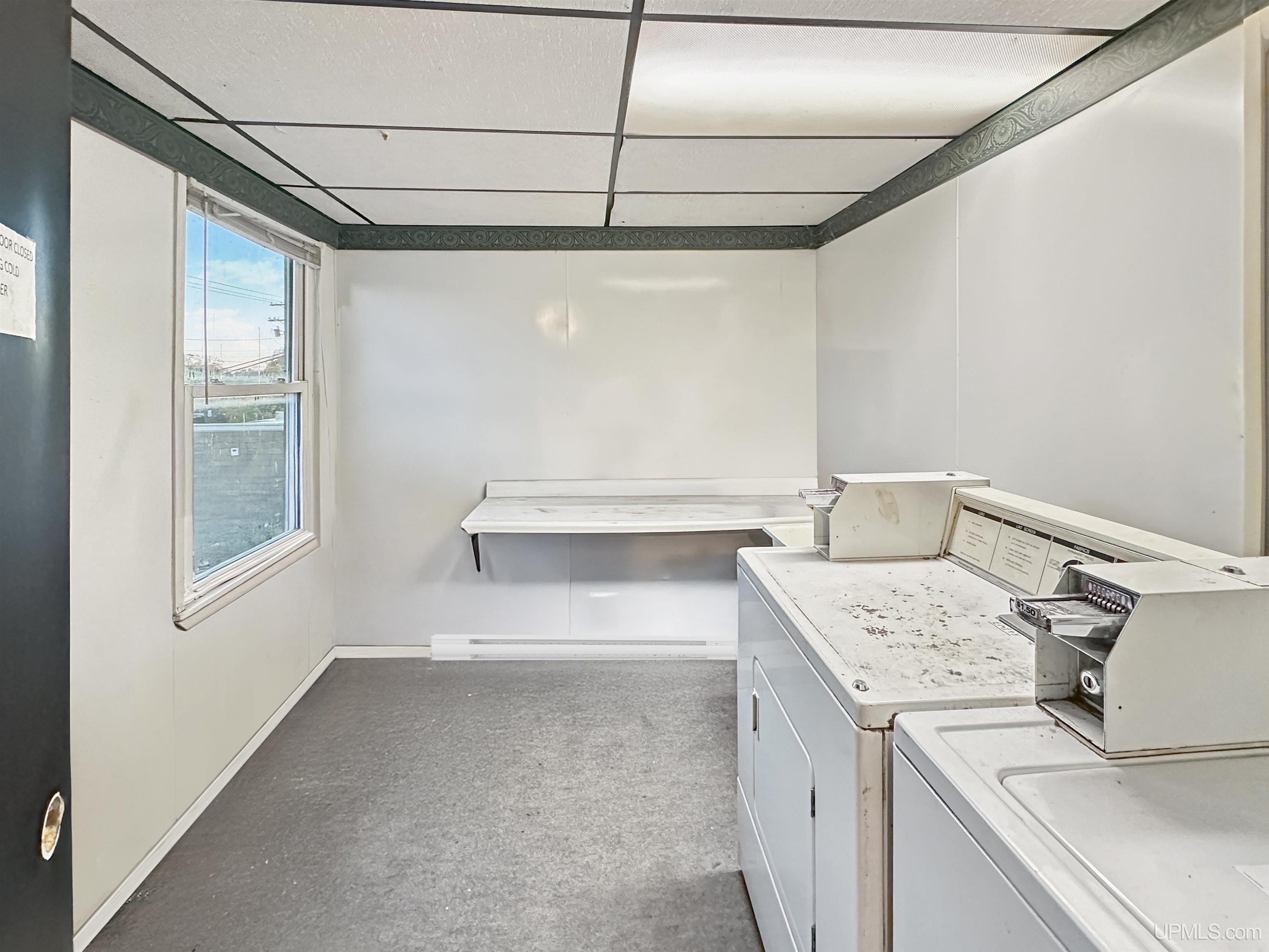 905 Delta Avenue, Gladstone, MI, 49837