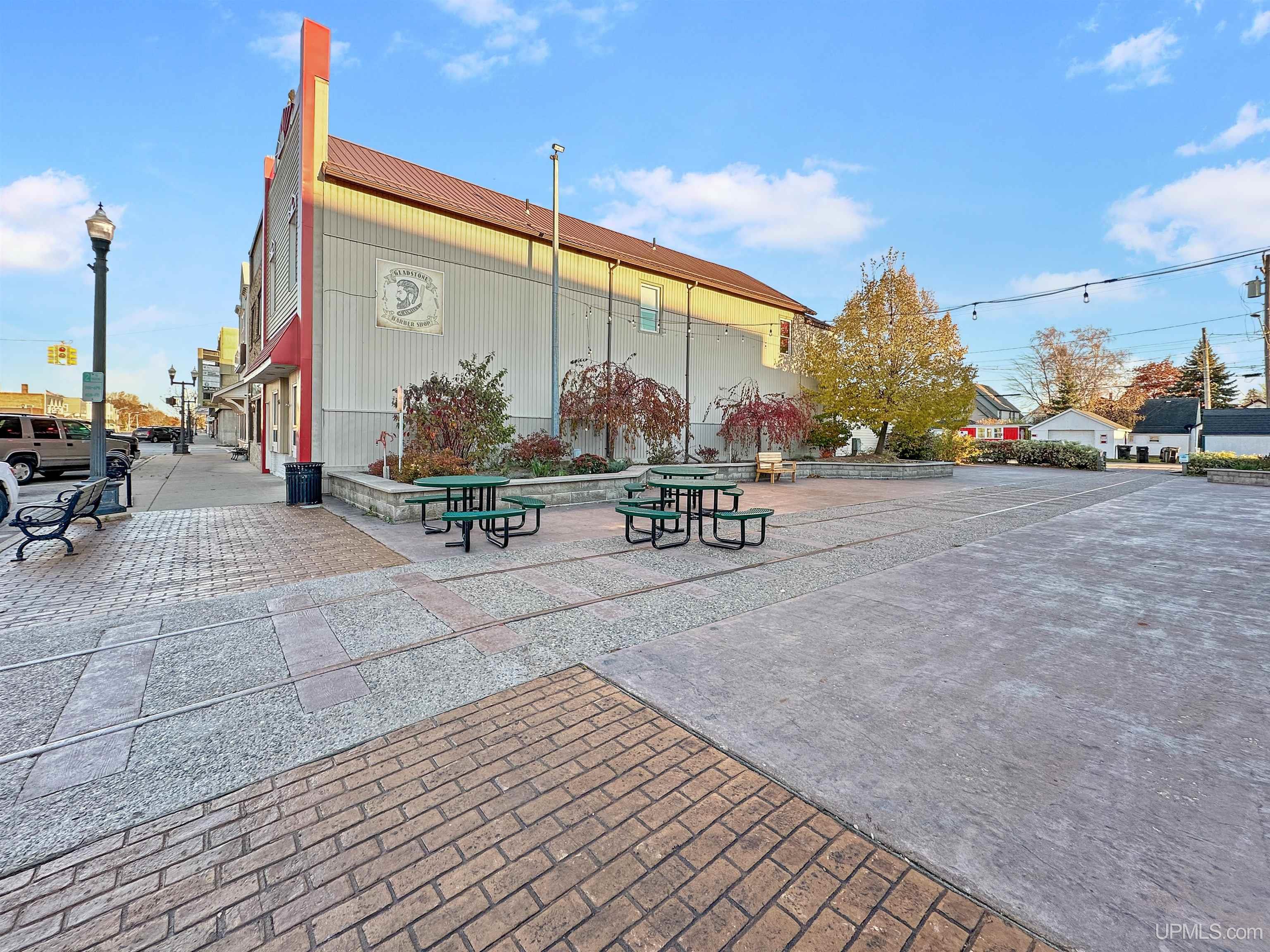 905 Delta Avenue, Gladstone, MI, 49837