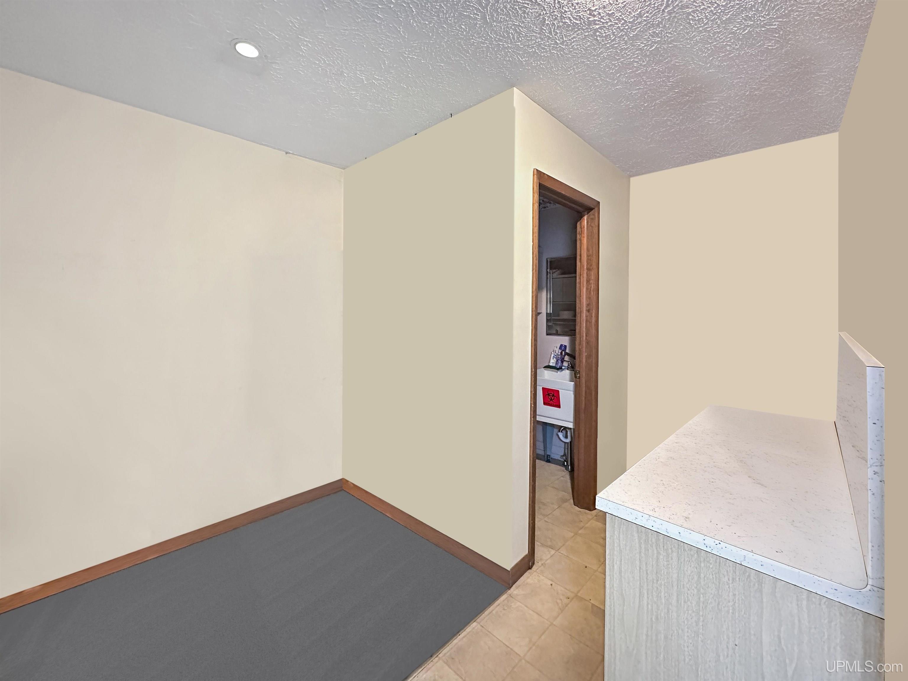 905 Delta Avenue, Gladstone, MI, 49837