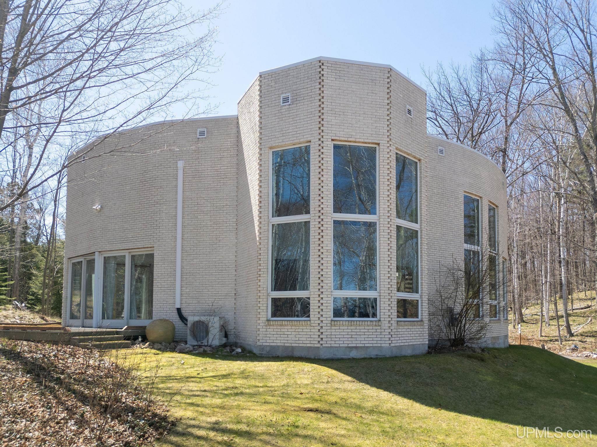 2070 S Us41 Highway, Marquette, MI, 49855