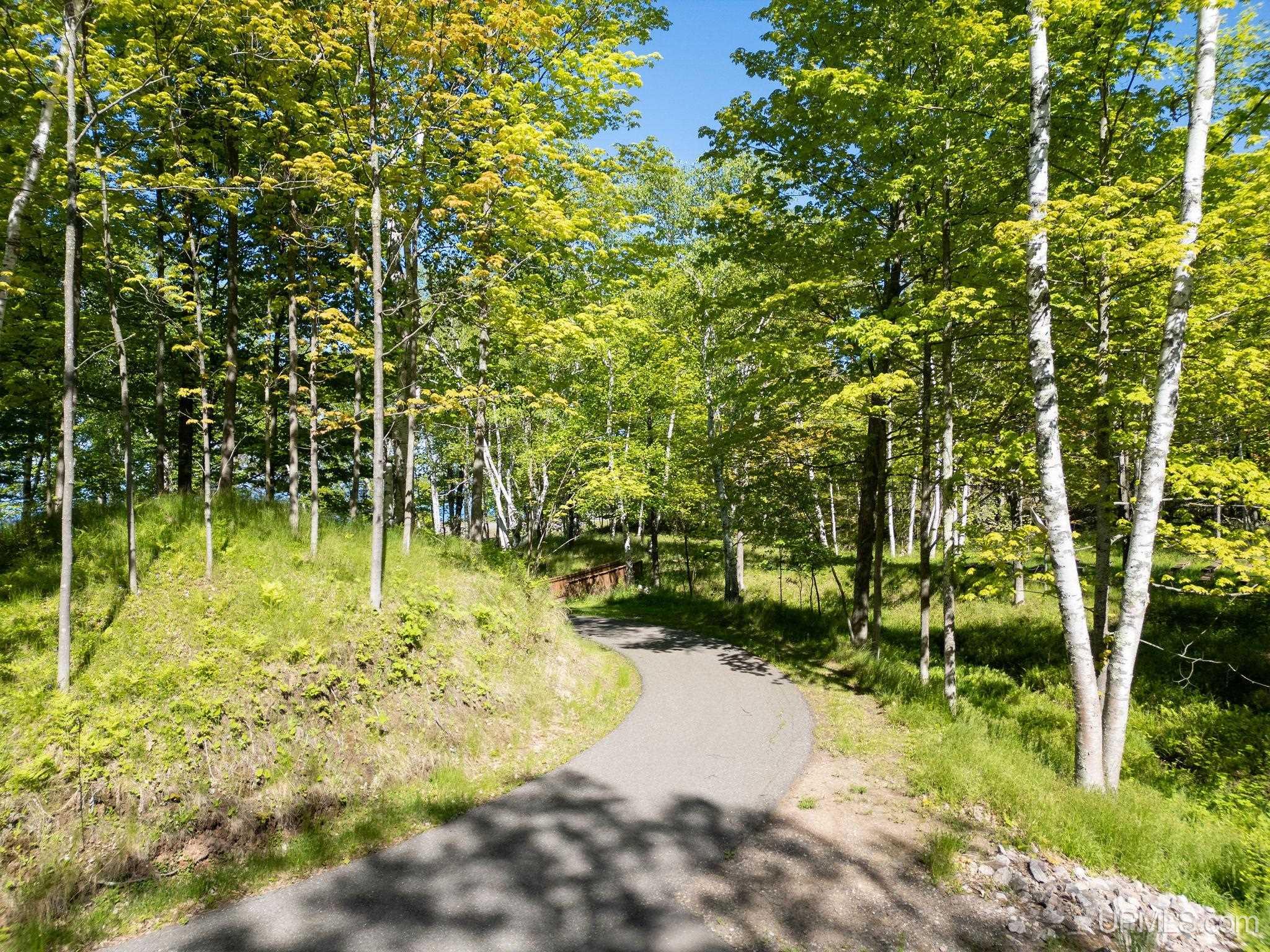 2070 S Us41 Highway, Marquette, MI, 49855