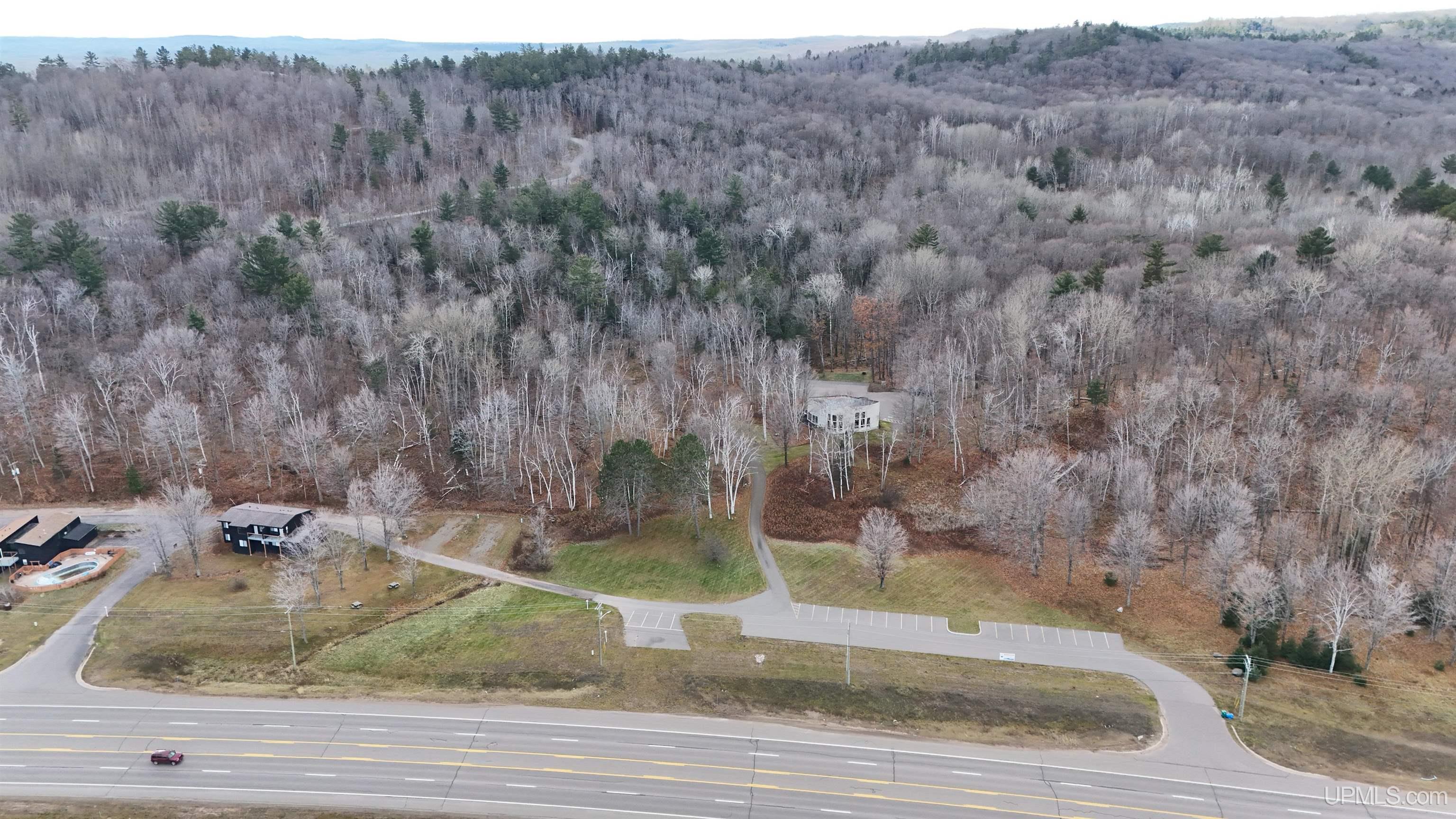 2070 S Us41 Highway, Marquette, MI, 49855