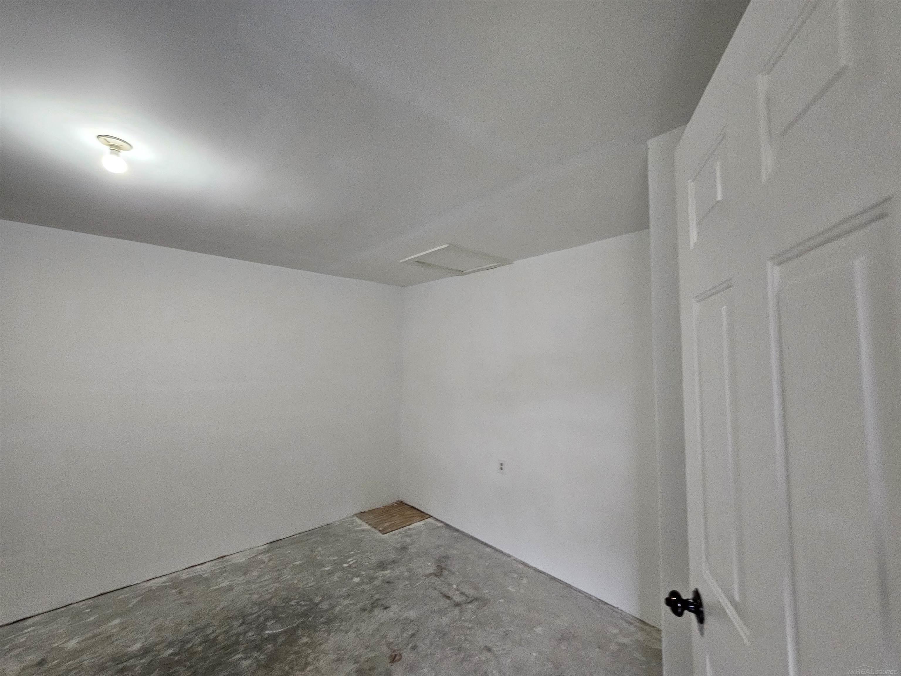 Homes for sale in Fort Gratiot, MI | 3865 Krafft Rd, Fort Gratiot, MI 48059 | MLS# 50194788