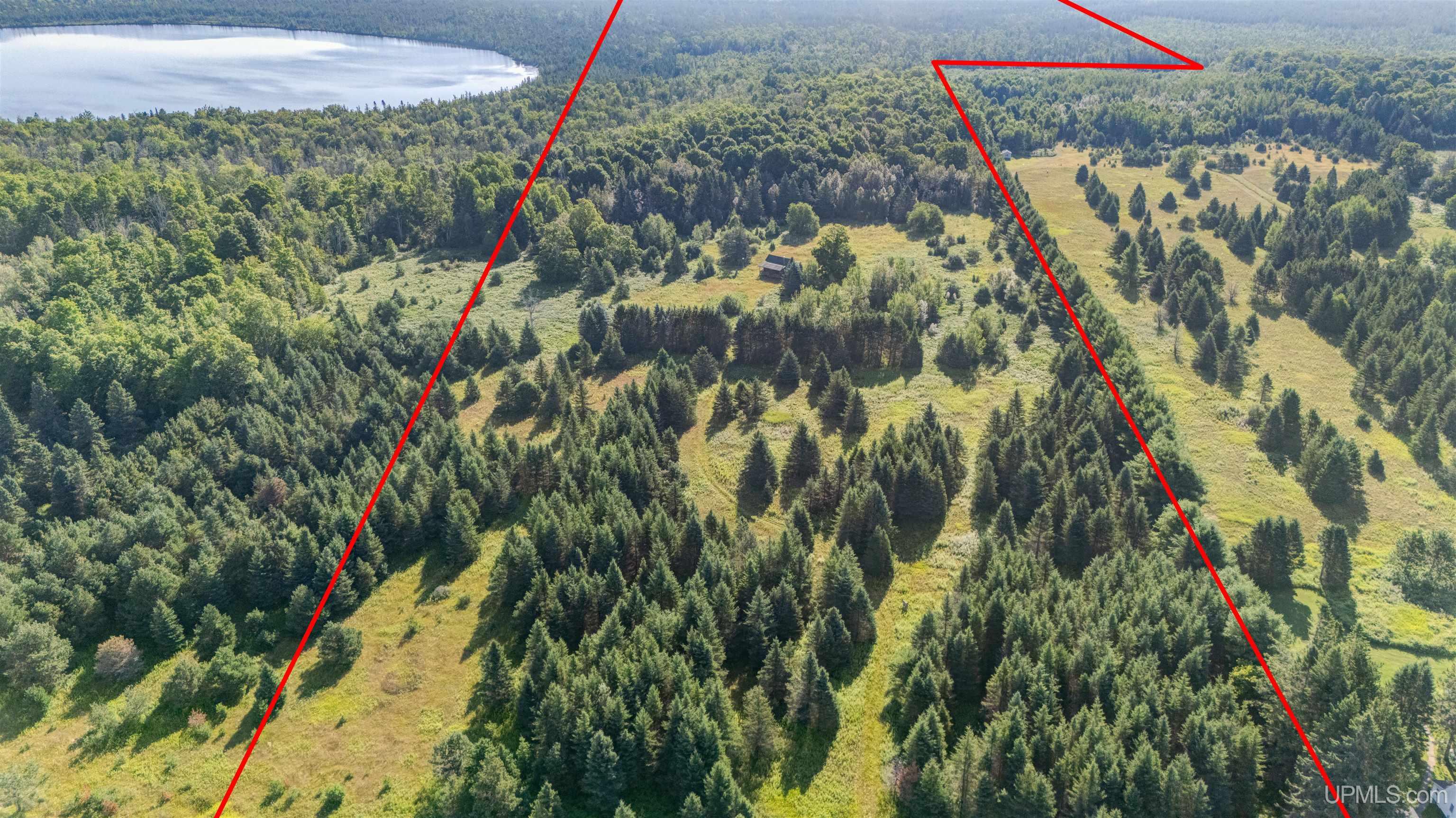 1st image of 1617 W Us Hwy 2 Hwy, Gulliver, MI 49840 | MLS# 50194921