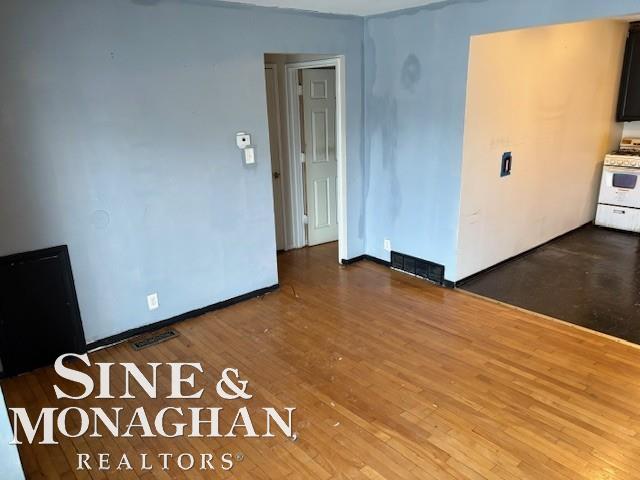 16666 E 8 Mile Road, Detroit, MI, 48205