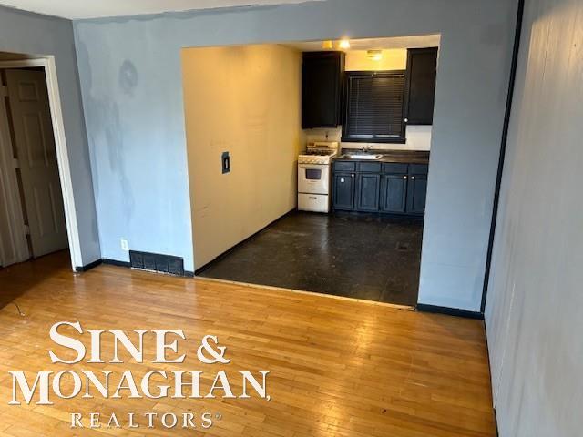 16666 E 8 Mile Road, Detroit, MI, 48205