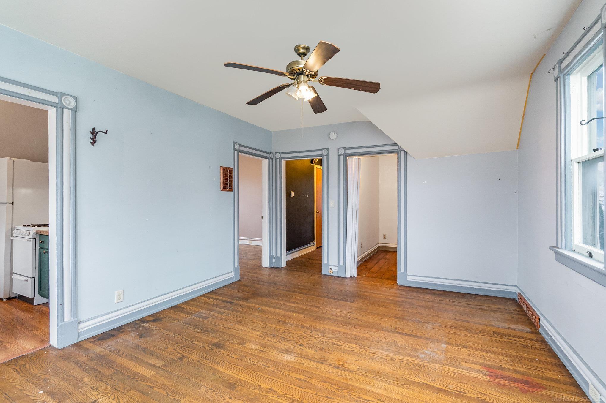 Homes for sale in Bay City City Bay, MI | 411 10Th St, Bay City City Bay, MI 48708 | MLS# 58050195172