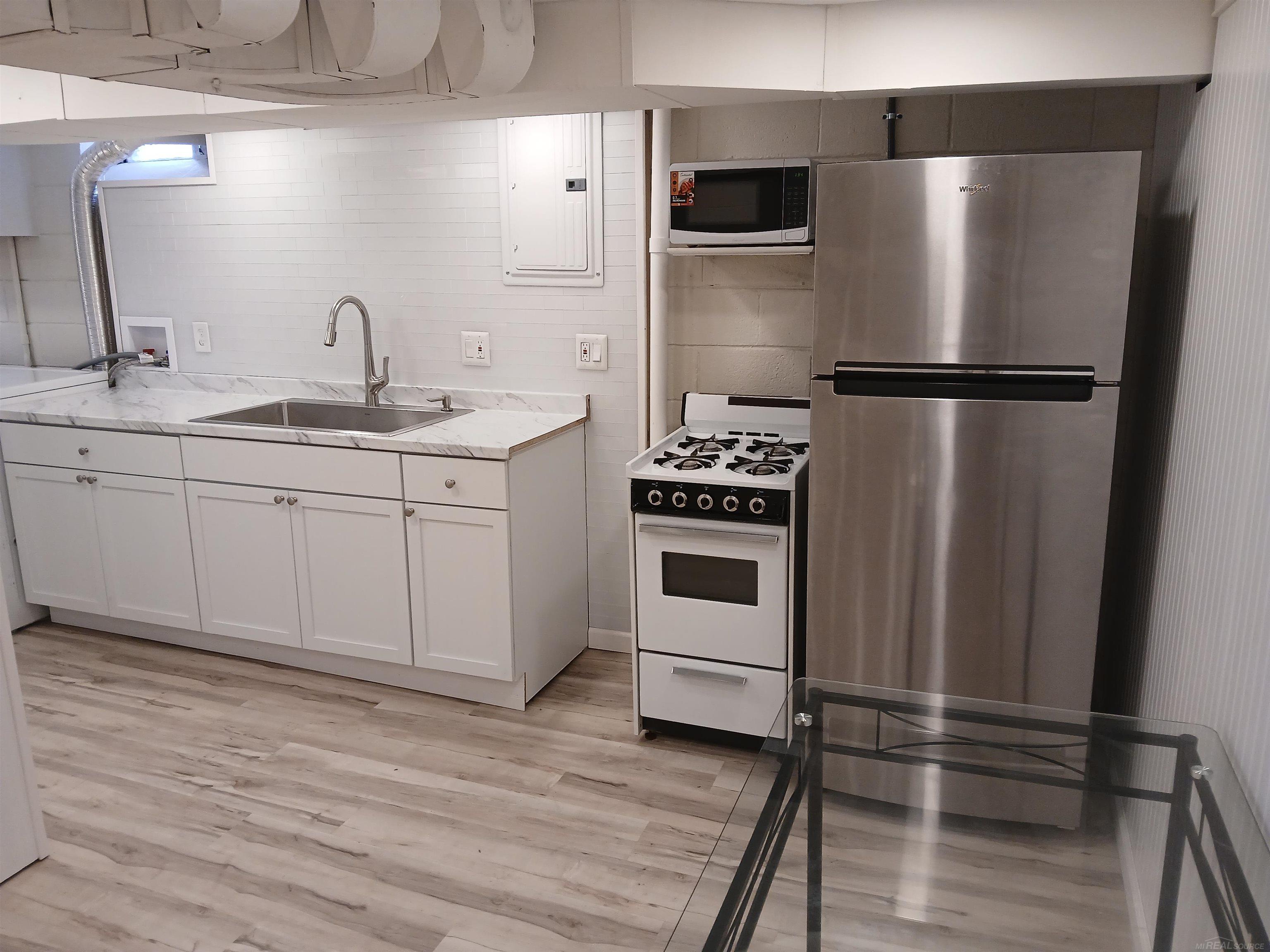 27247 Leroy Drive, Roseville, MI, 48066