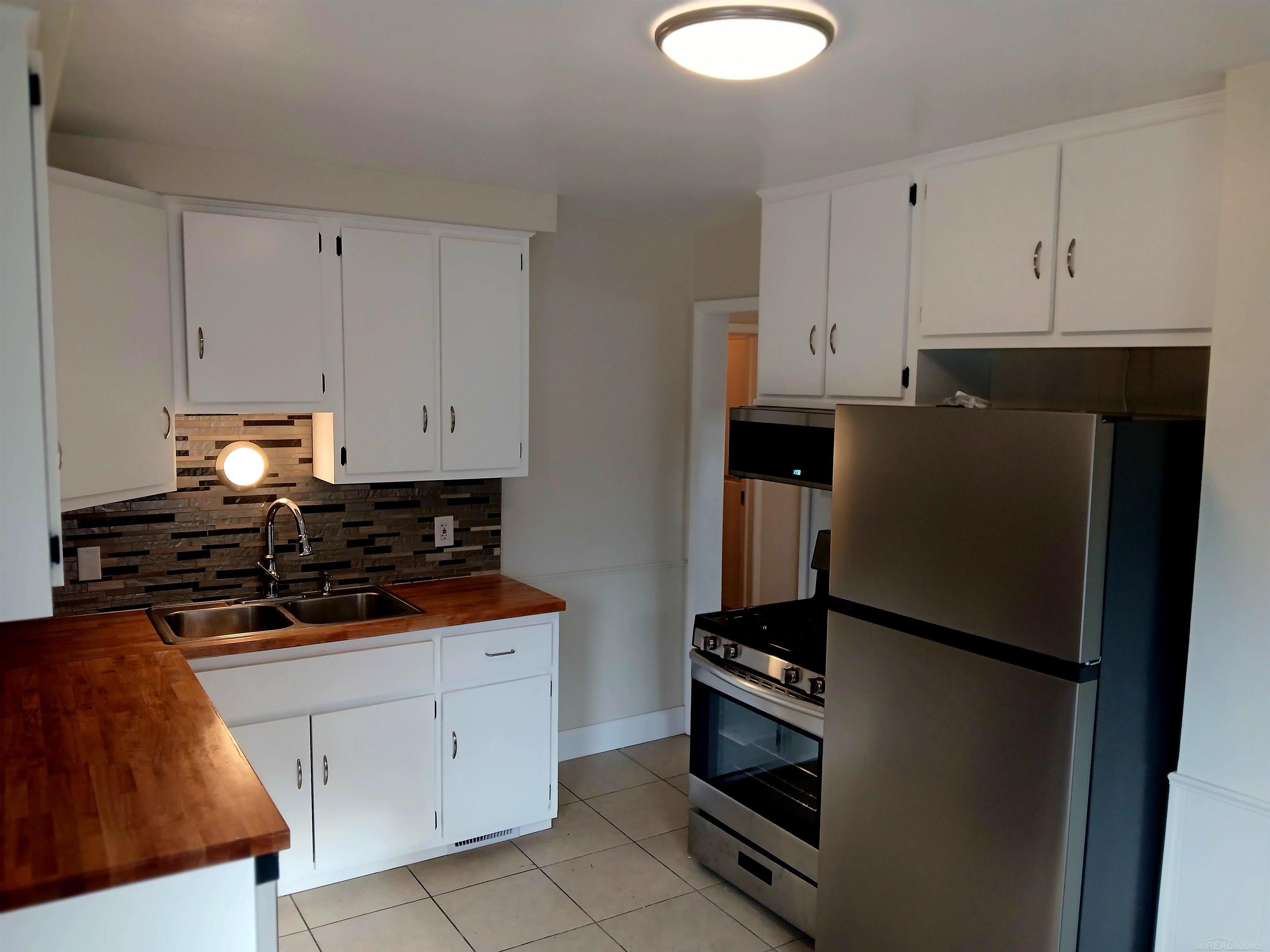 27247 Leroy Drive, Roseville, MI, 48066