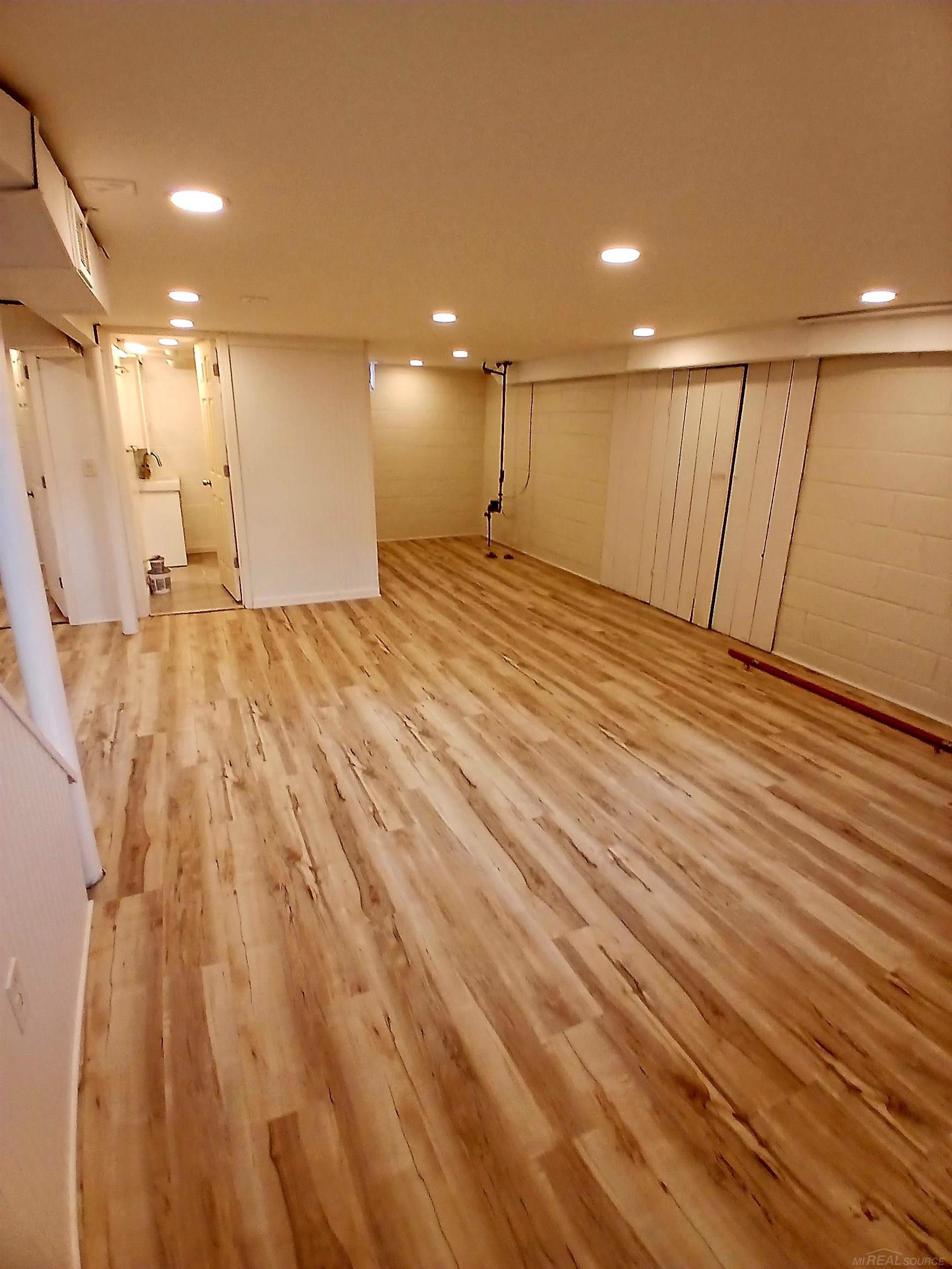 27247 Leroy Drive, Roseville, MI, 48066