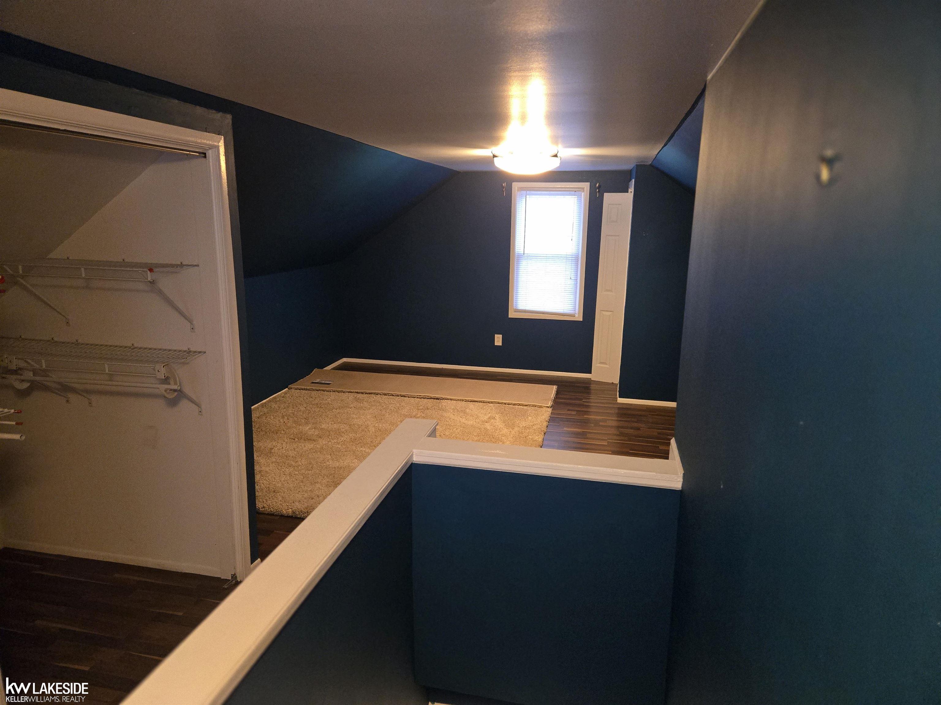 Center Line, MI, 48015