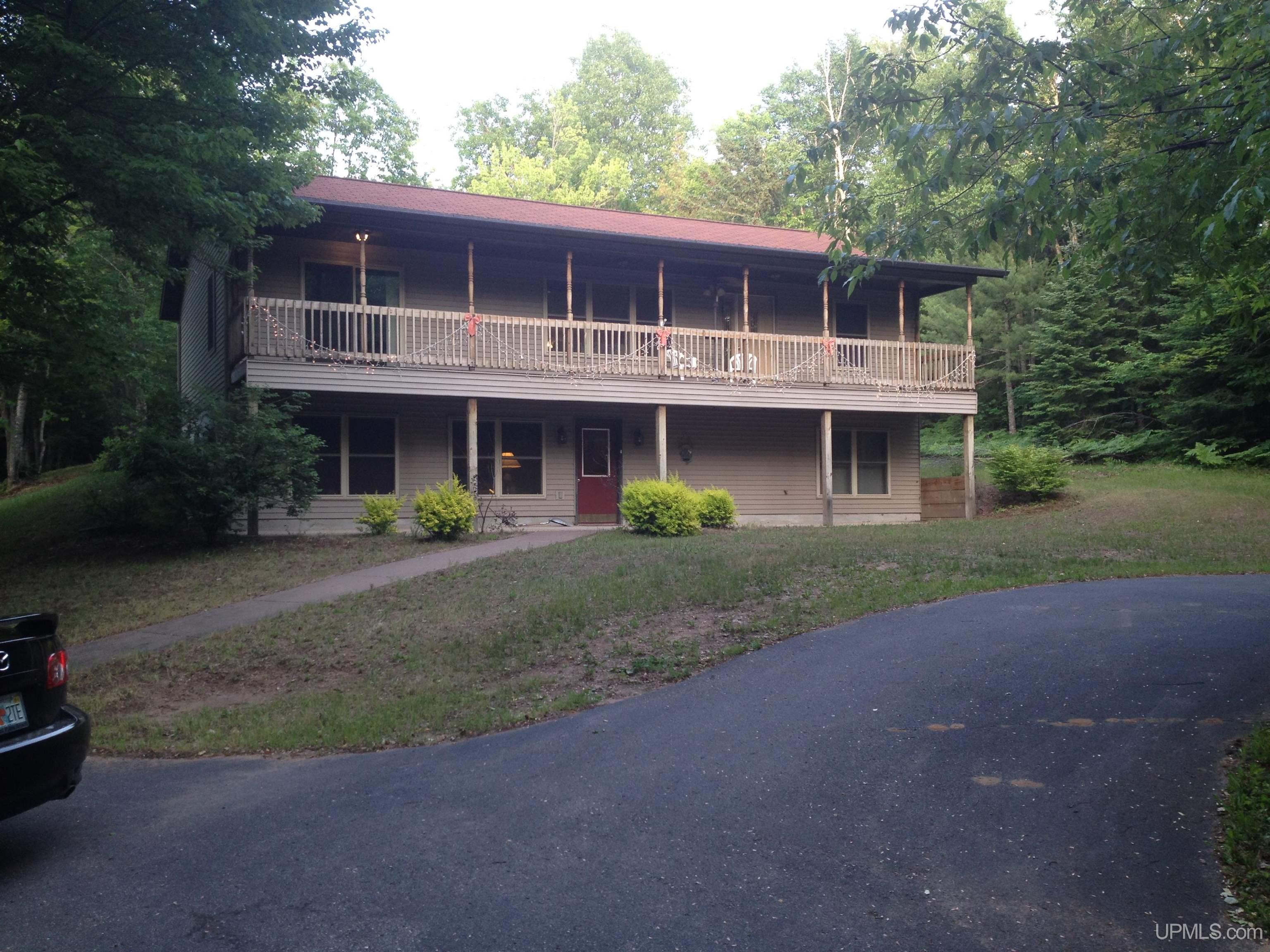 Homes for sale in Negaunee, MI | 132 S Basin Dr, Negaunee, MI 49866 | MLS# 50195670