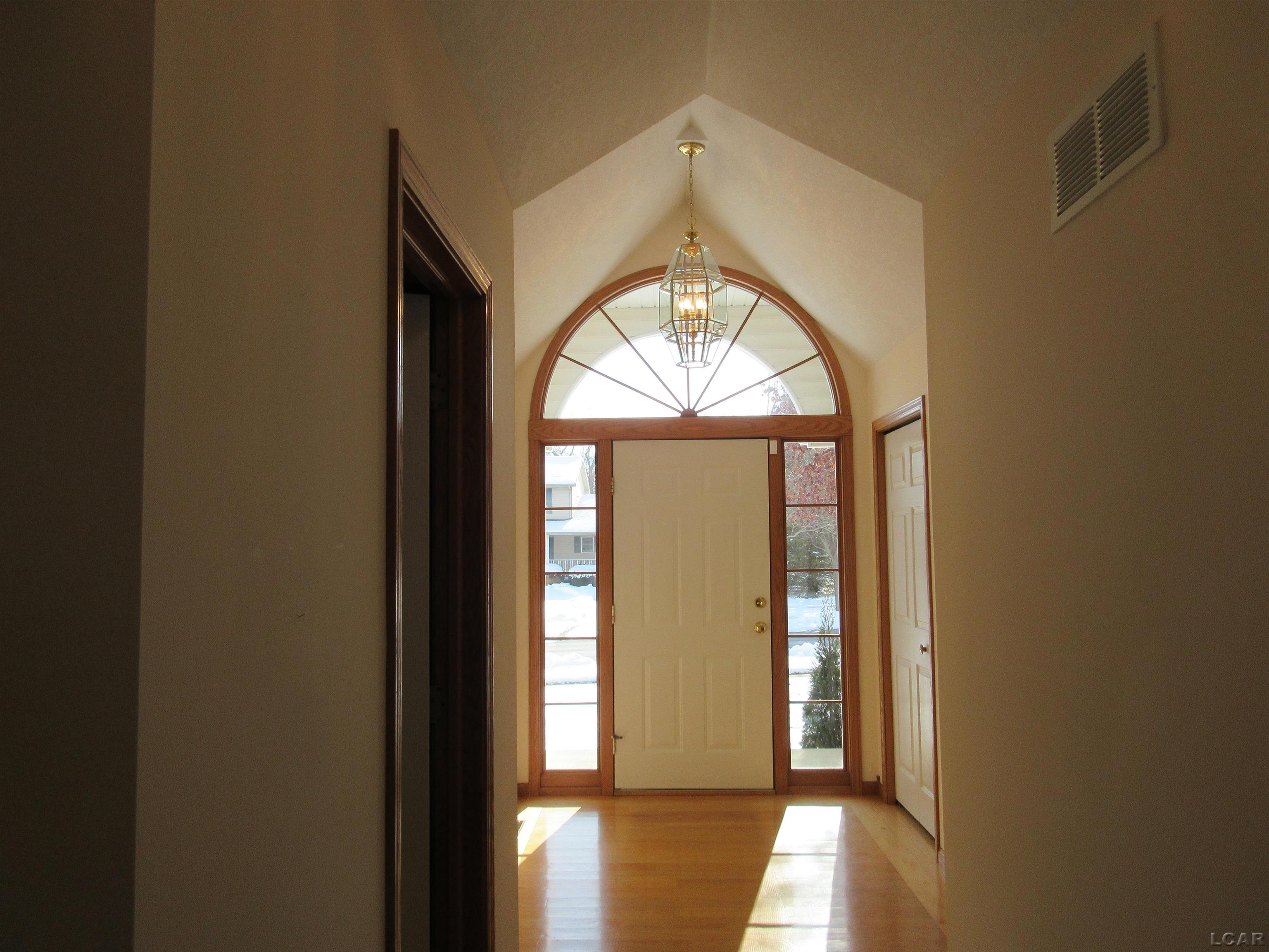 618 Nokomis Drive, Tecumseh, MI, 49286