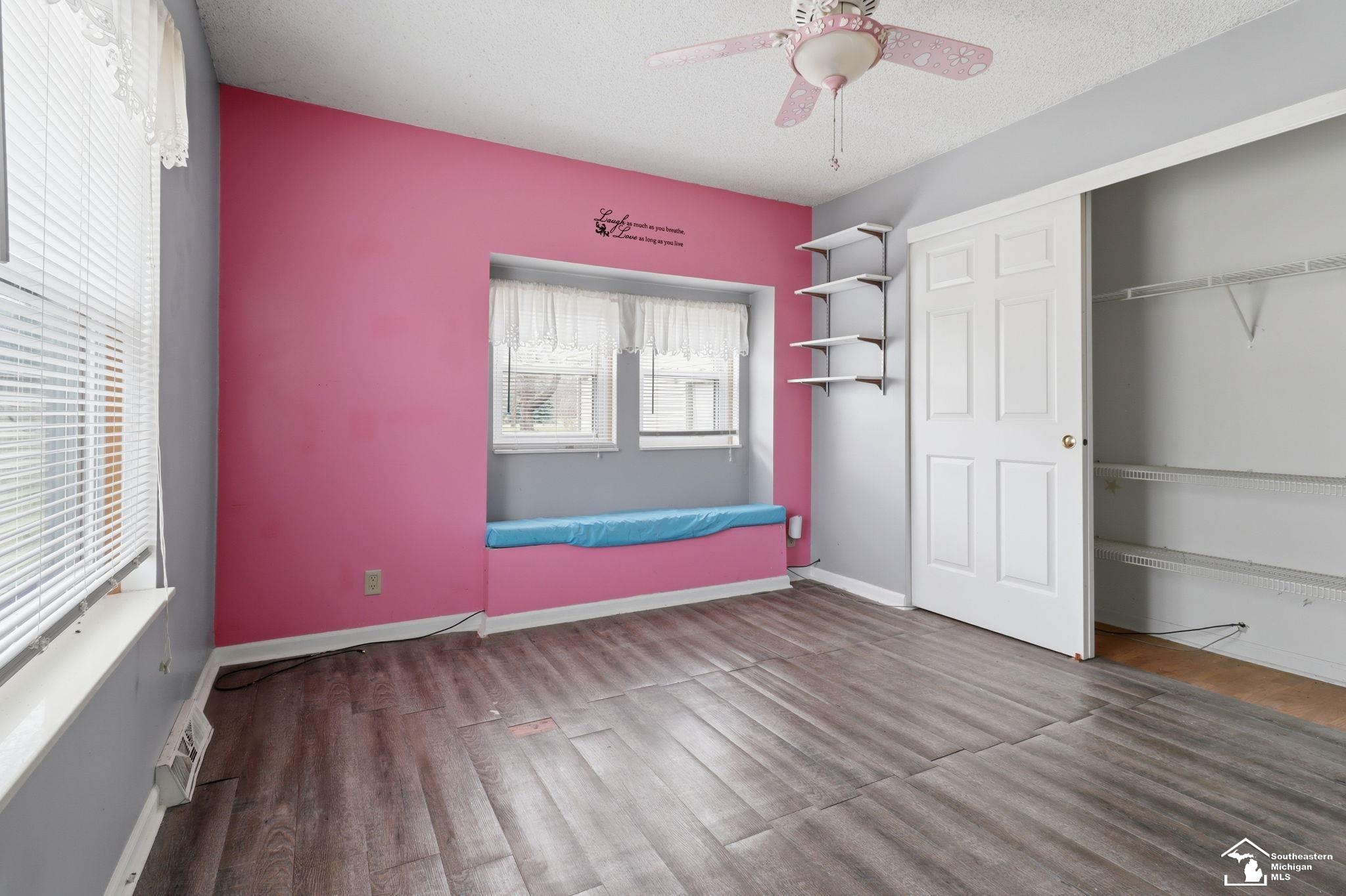 15601 Bak Road, Van Buren Twp, MI, 48111-3505