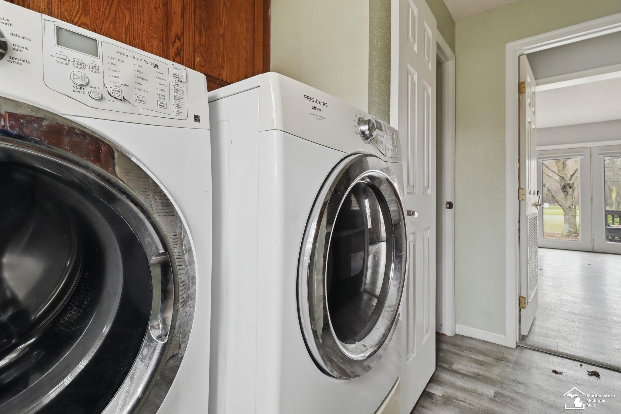 15601 Bak Road, Van Buren Twp, MI, 48111-3505