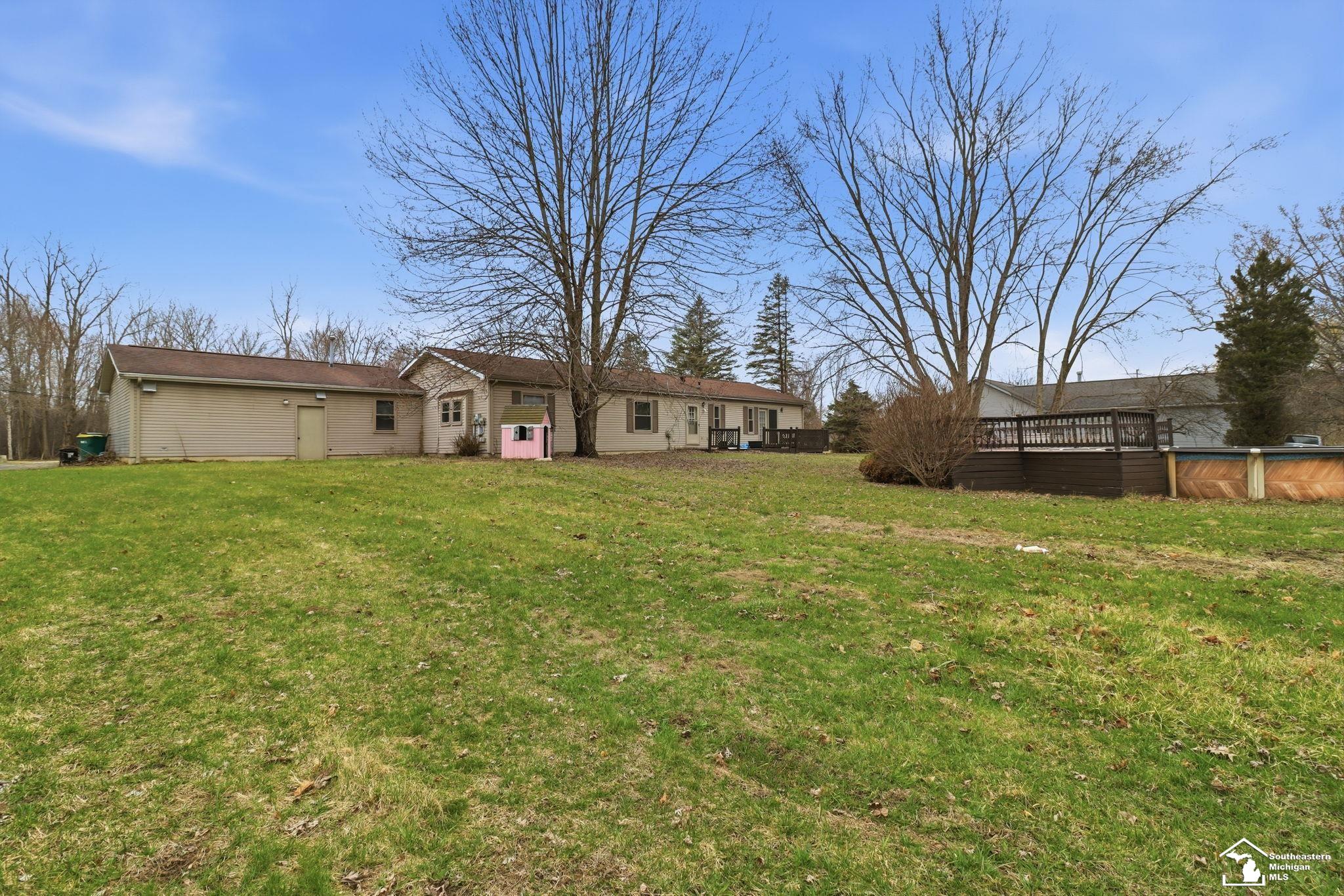 15601 Bak Road, Van Buren Twp, MI, 48111-3505