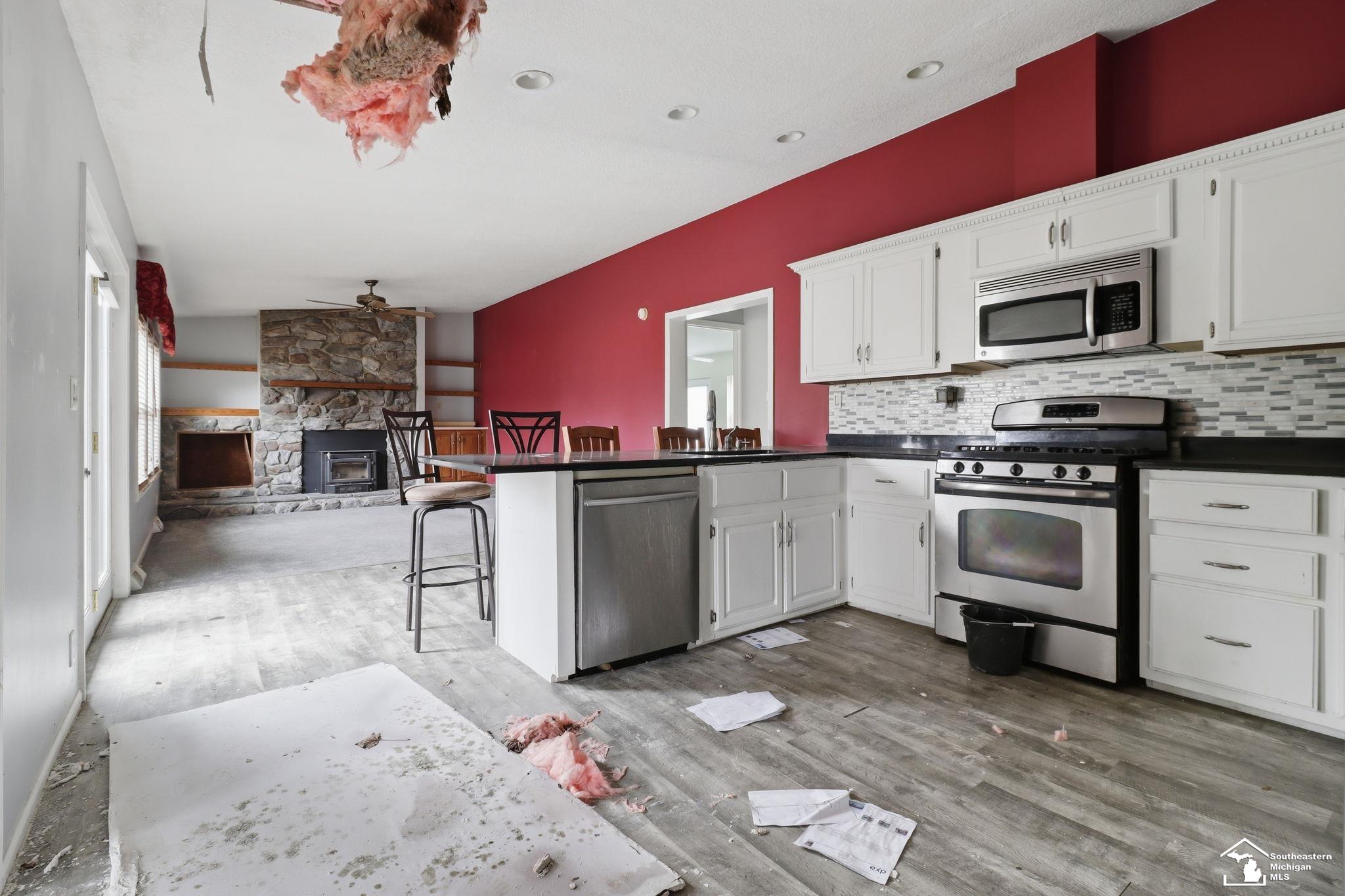 15601 Bak Road, Van Buren Twp, MI, 48111-3505