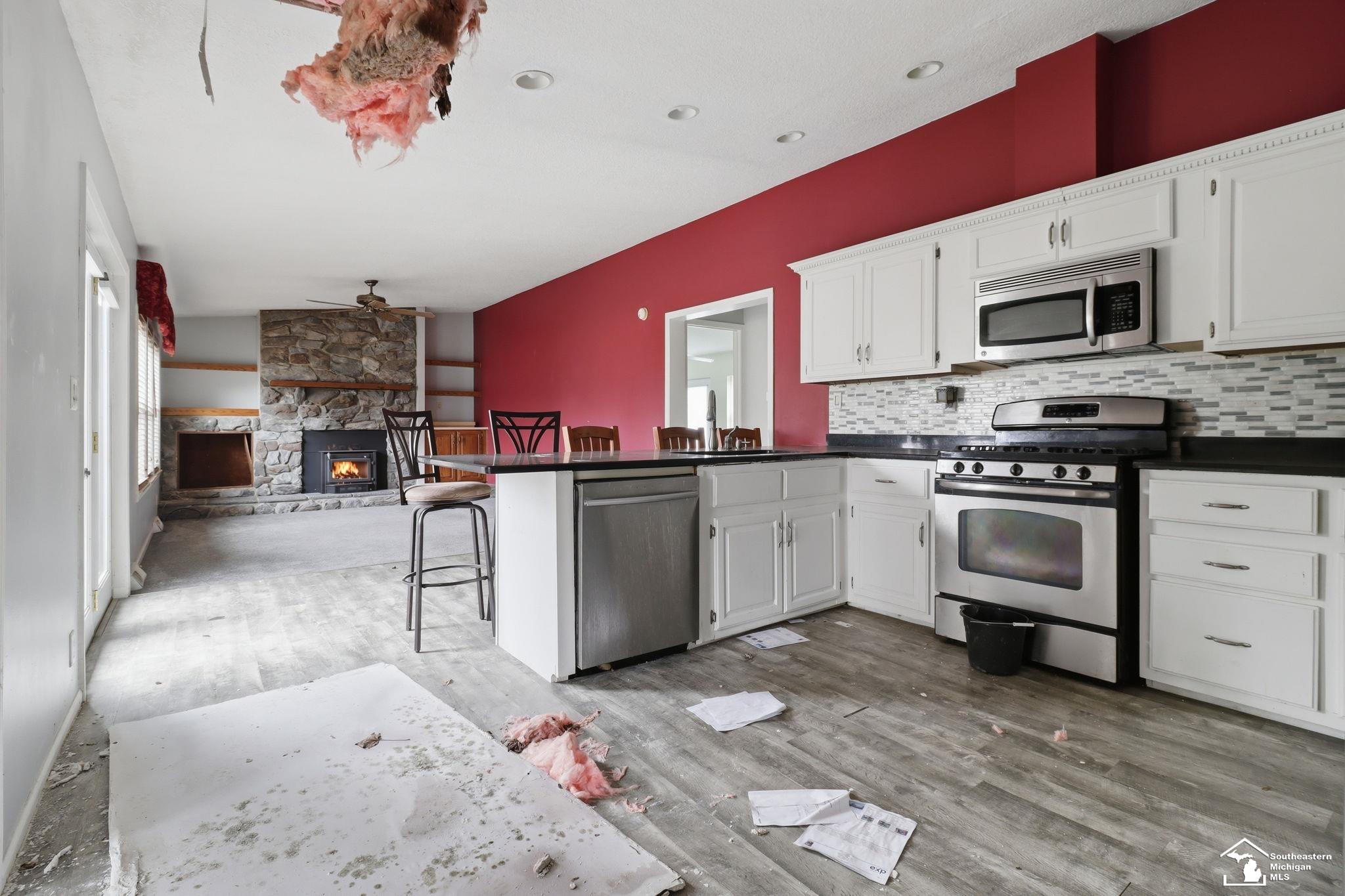 15601 Bak Road, Van Buren Twp, MI, 48111-3505