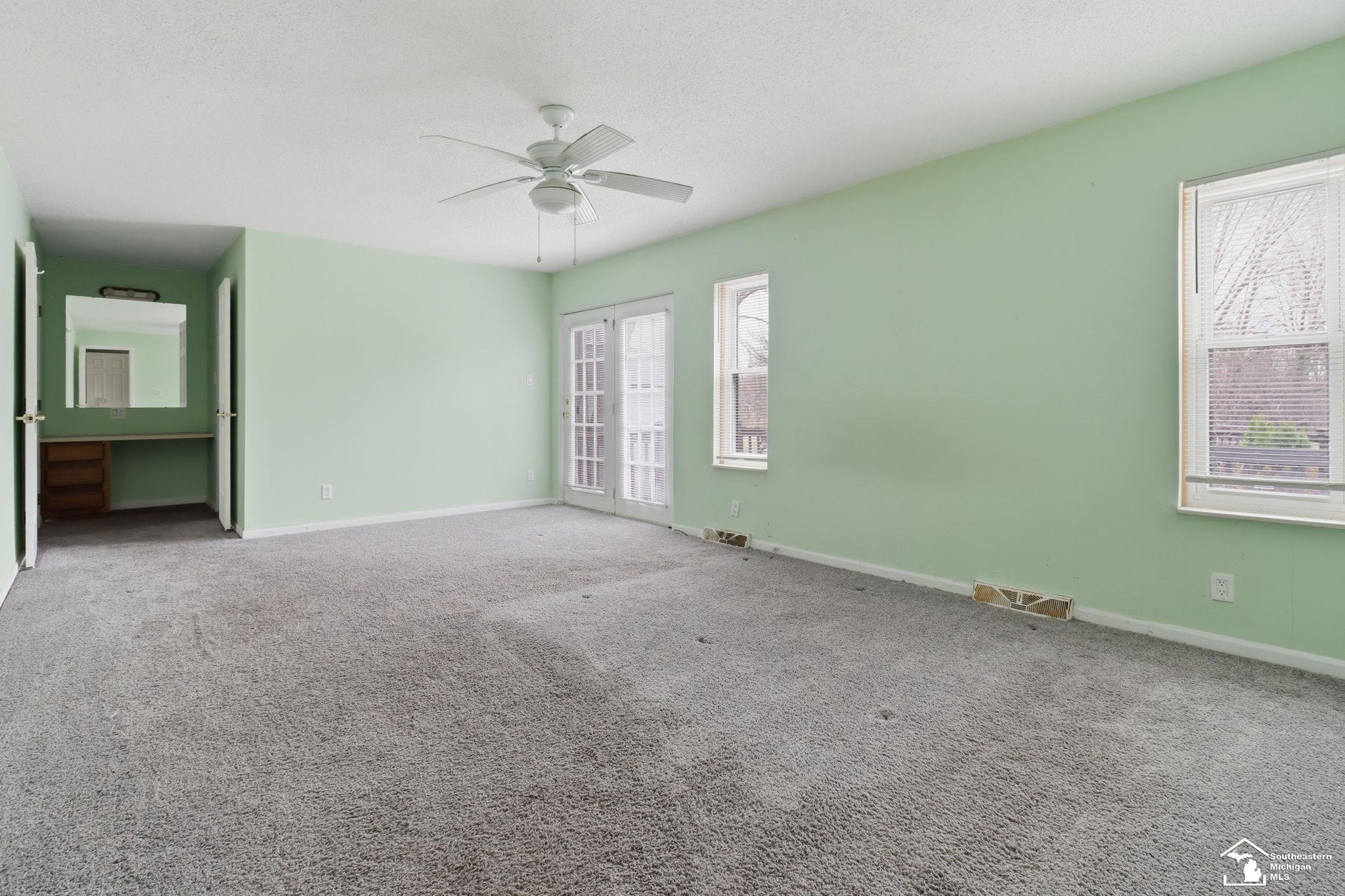 15601 Bak Road, Van Buren Twp, MI, 48111-3505