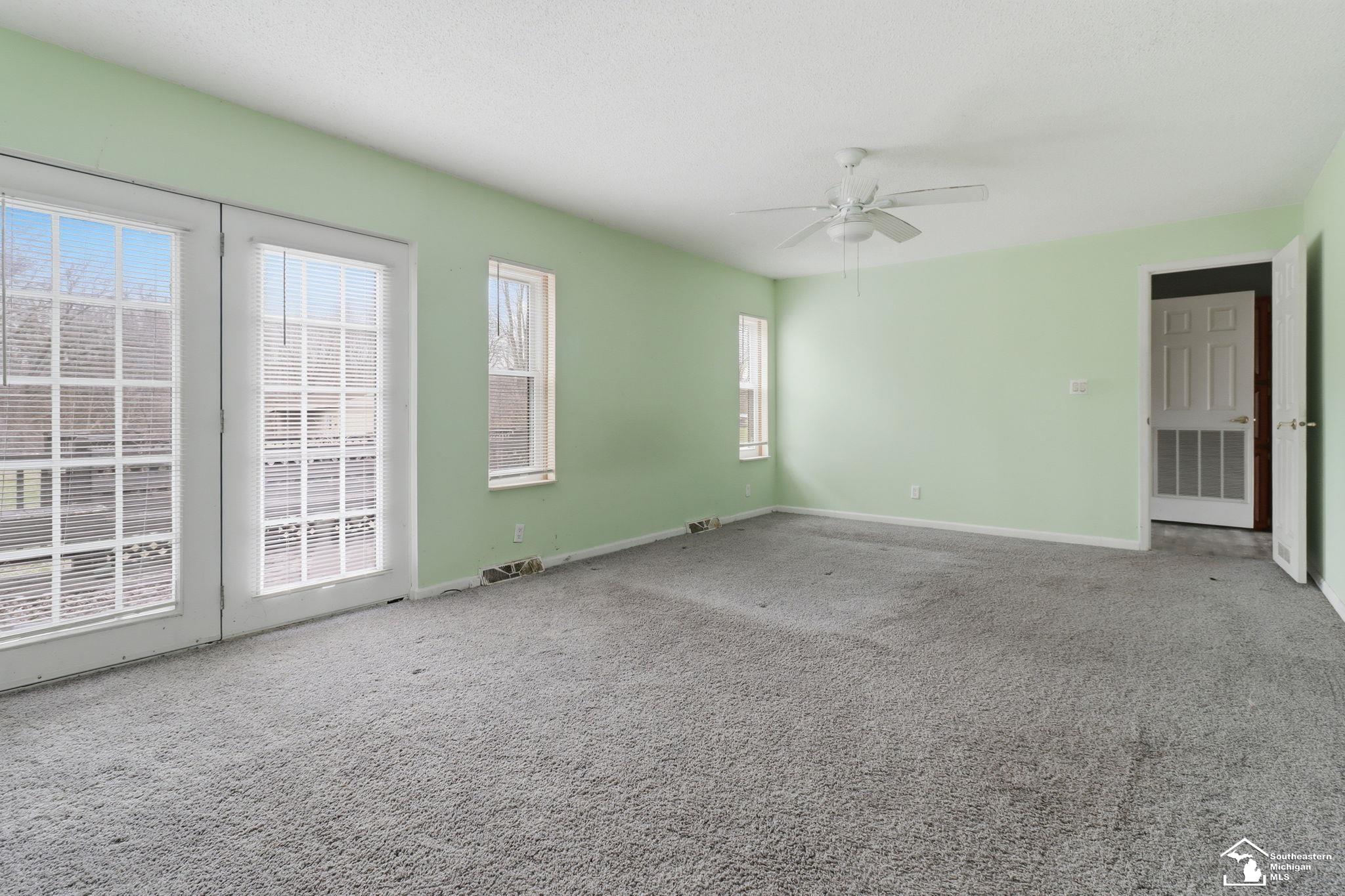 15601 Bak Road, Van Buren Twp, MI, 48111-3505