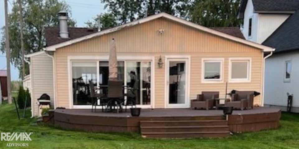 Homes for sale in Harsens Island, MI | 7054 Middle Channel Dr, Harsens Island, MI 48028 | MLS# 50196017