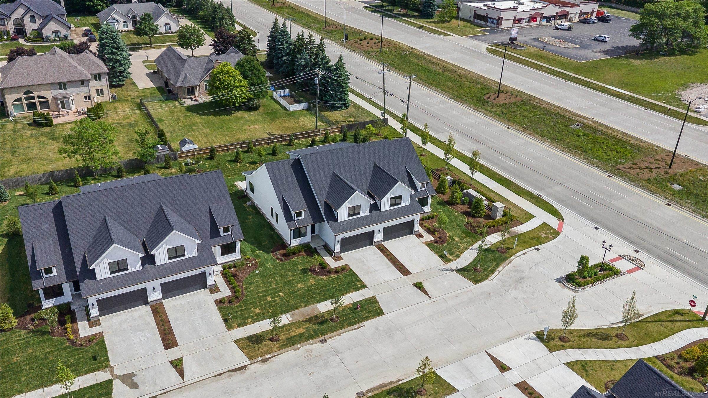 2nd image of 5865 Hts Dr, SterlingHeightsCity_Macomb, MI 48314