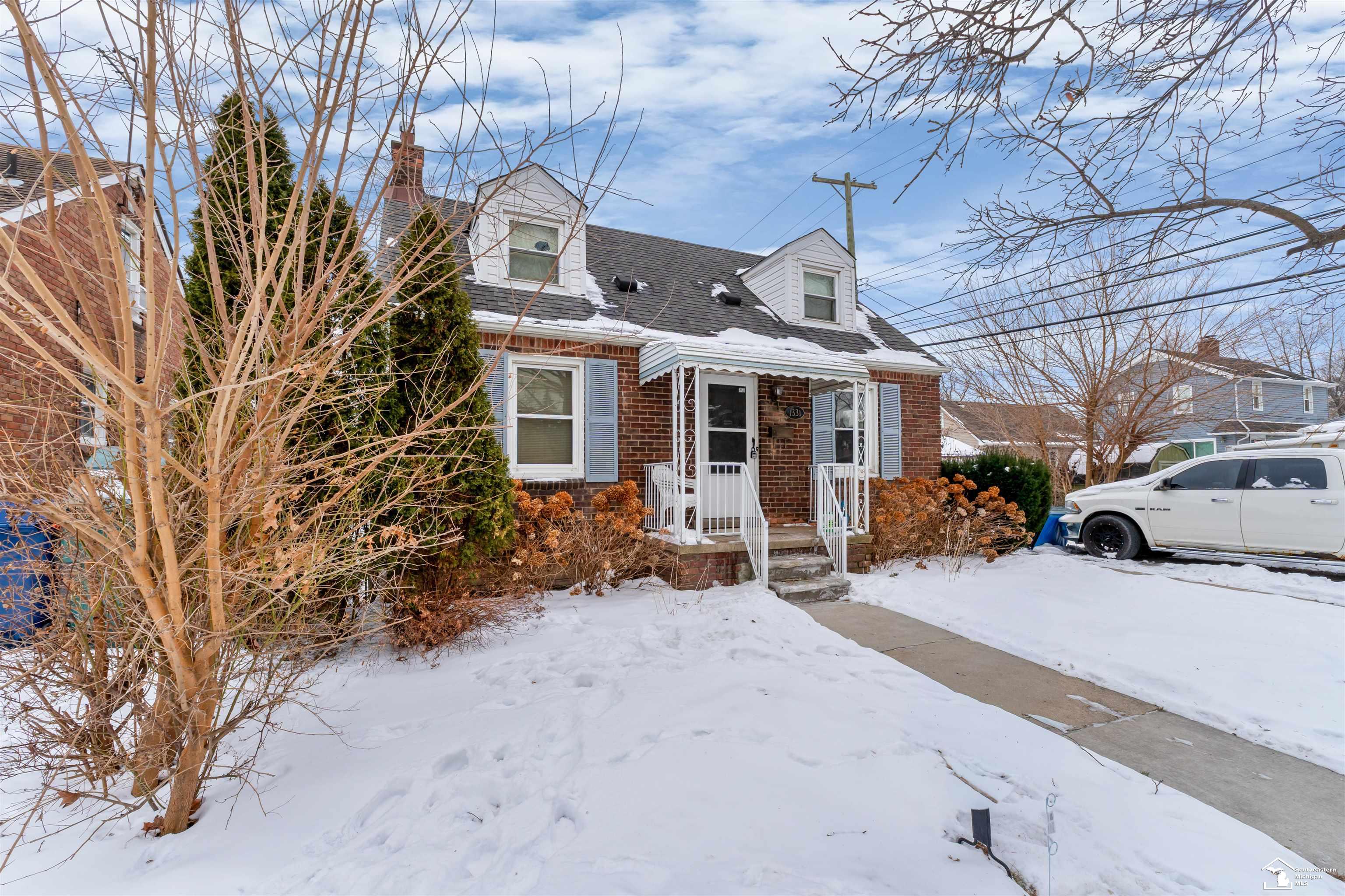 1331 Detroit Avenue, Lincoln Park, MI, 48146-3331