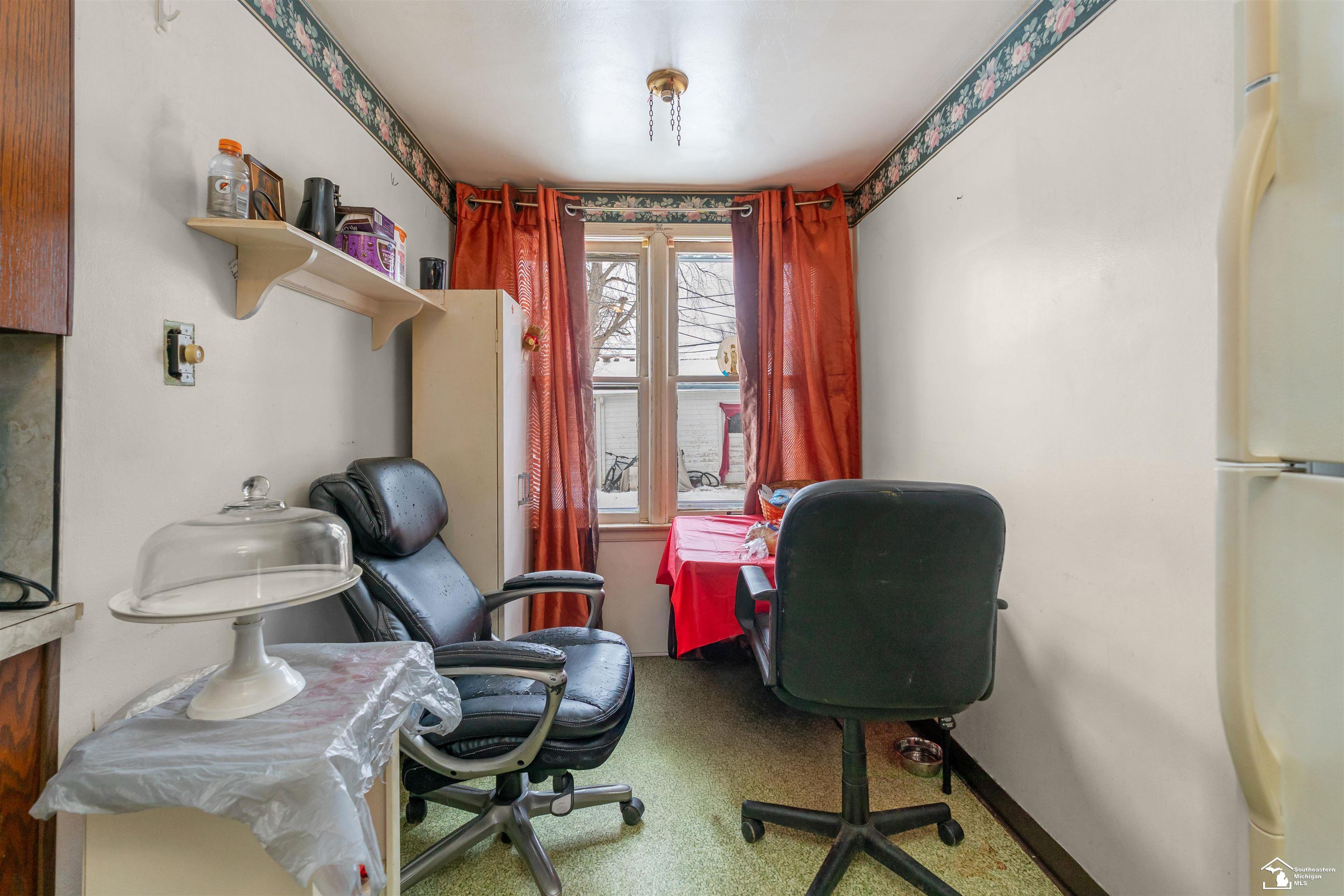 1331 Detroit Avenue, Lincoln Park, MI, 48146-3331