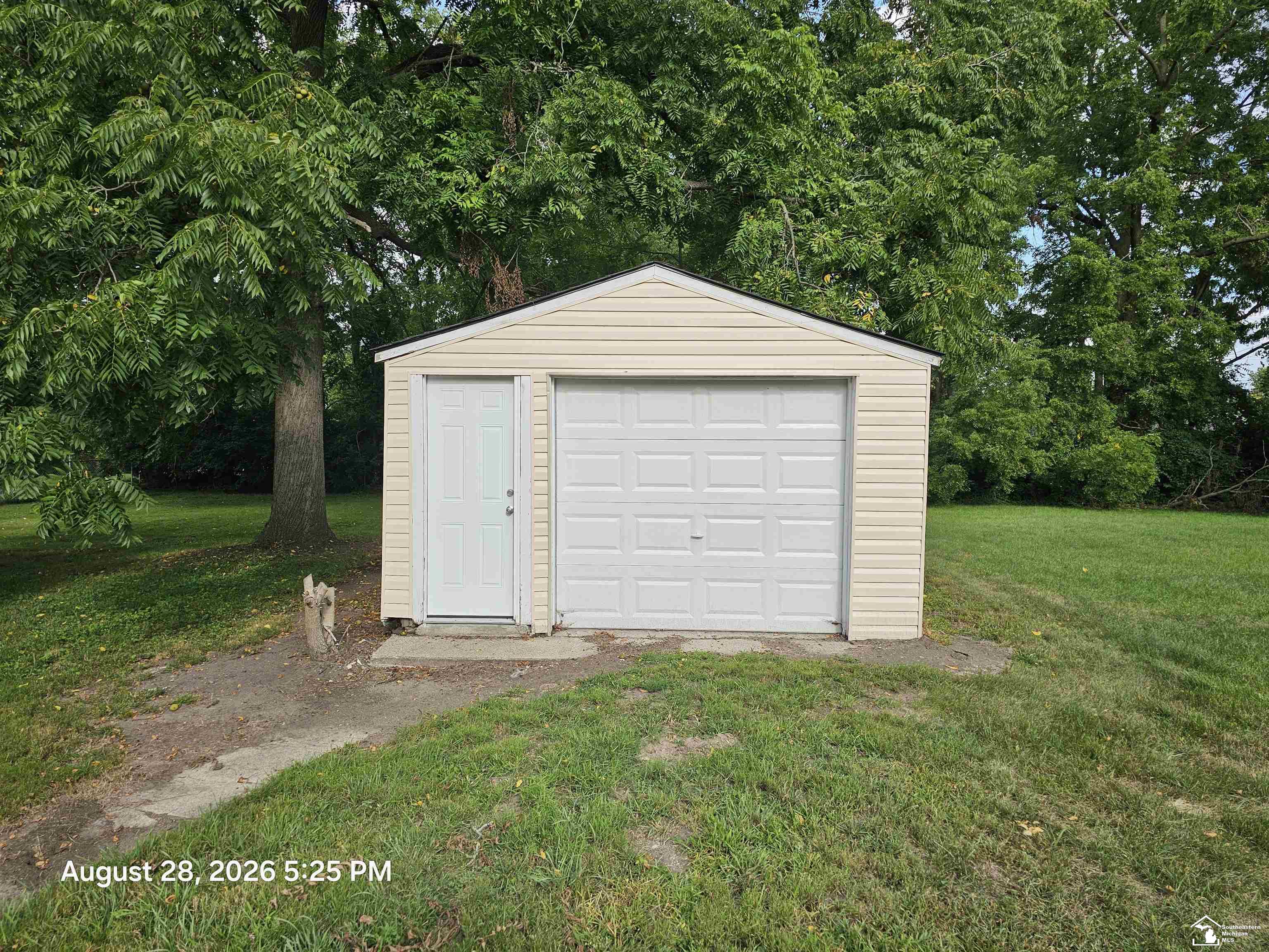 Photo 4 of Single family home for sale at 411 2nd Street, Ypsilanti, MI 48197 | MLS# 57050196269 | Listing updated on 2026-09-24