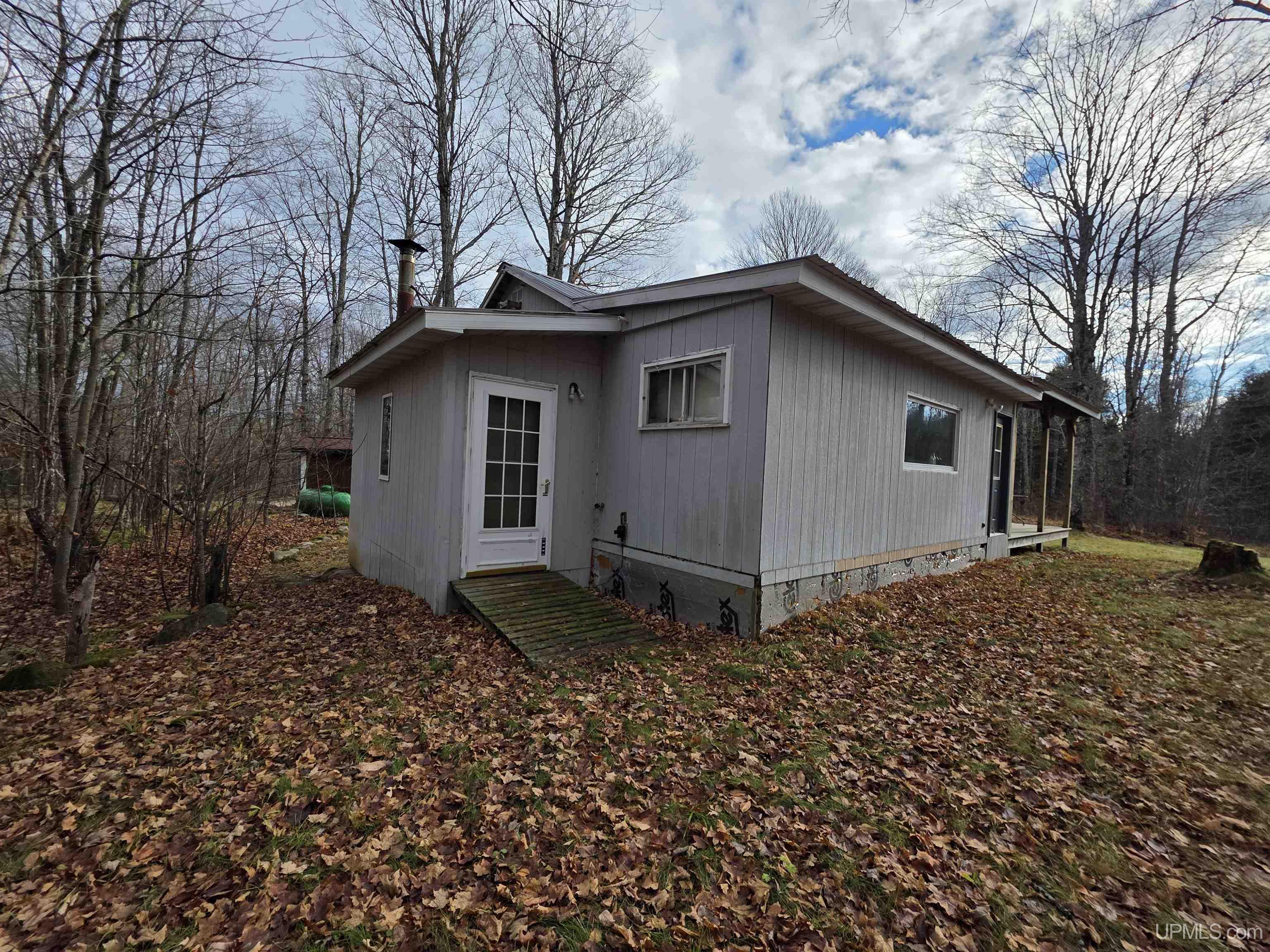 8285 Peter White Road, Deerton, MI, 49822