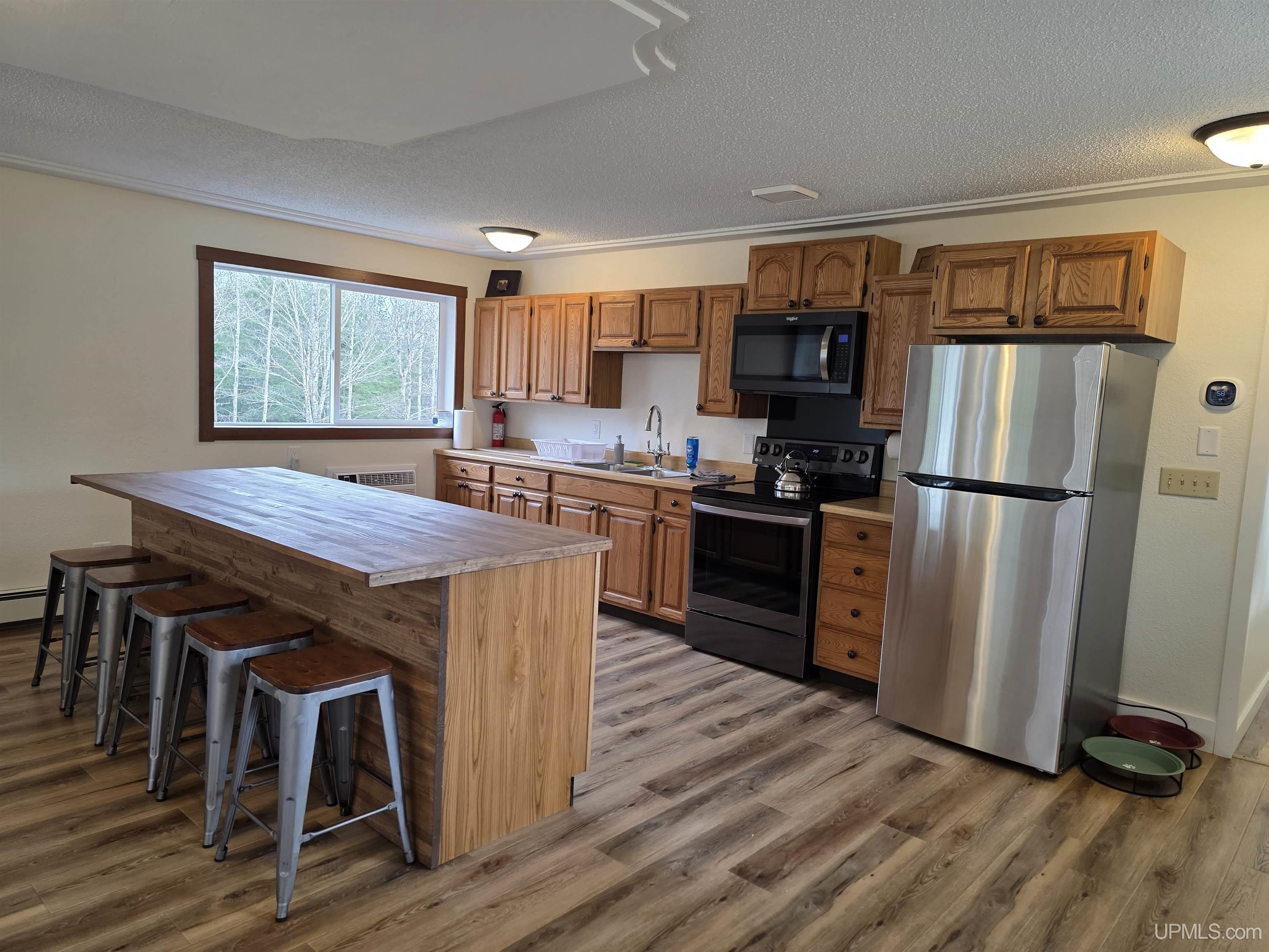 8285 Peter White Road, Deerton, MI, 49822