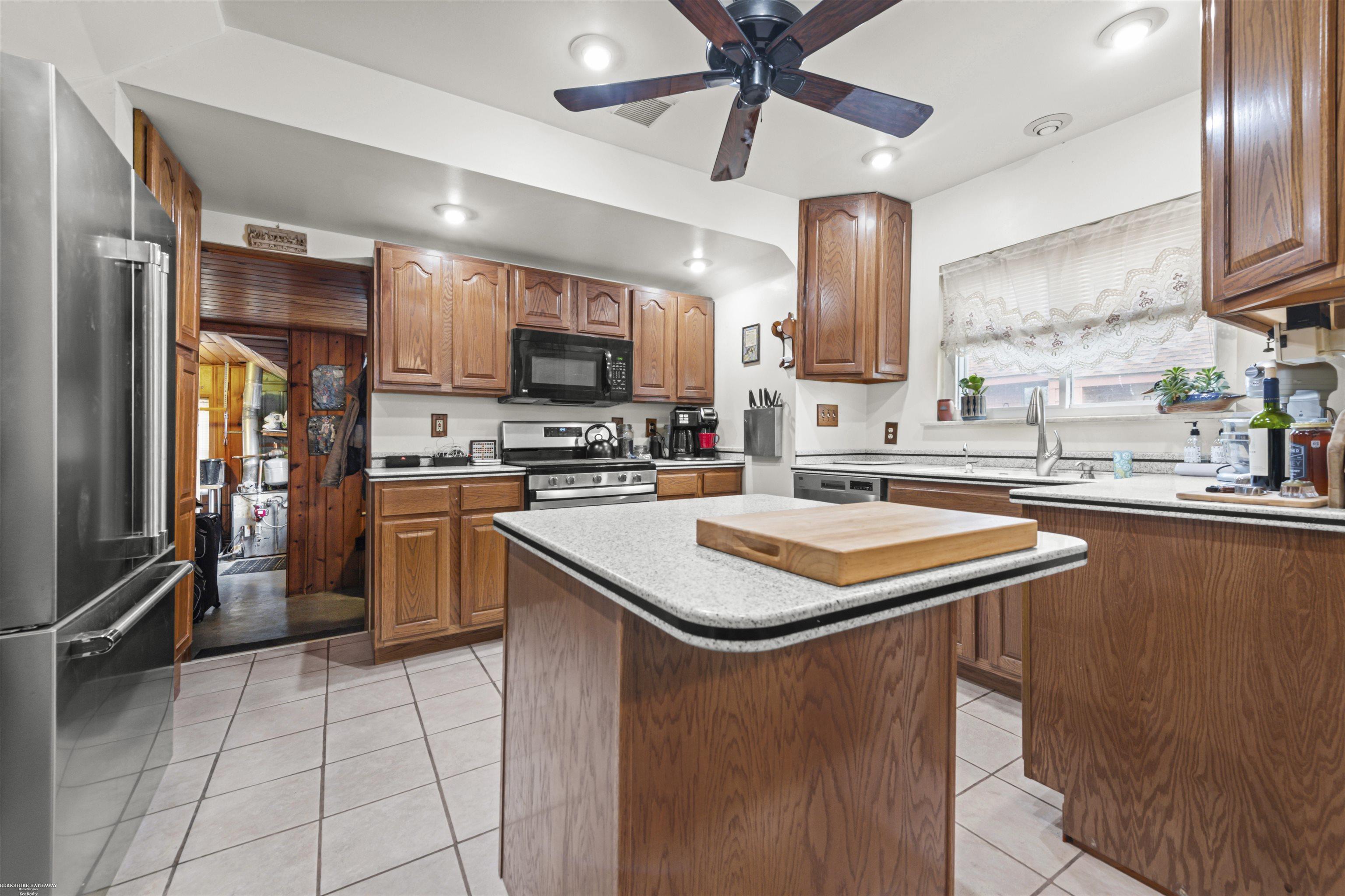 22437 Milner Street, Saint Clair Shores, MI, 48081