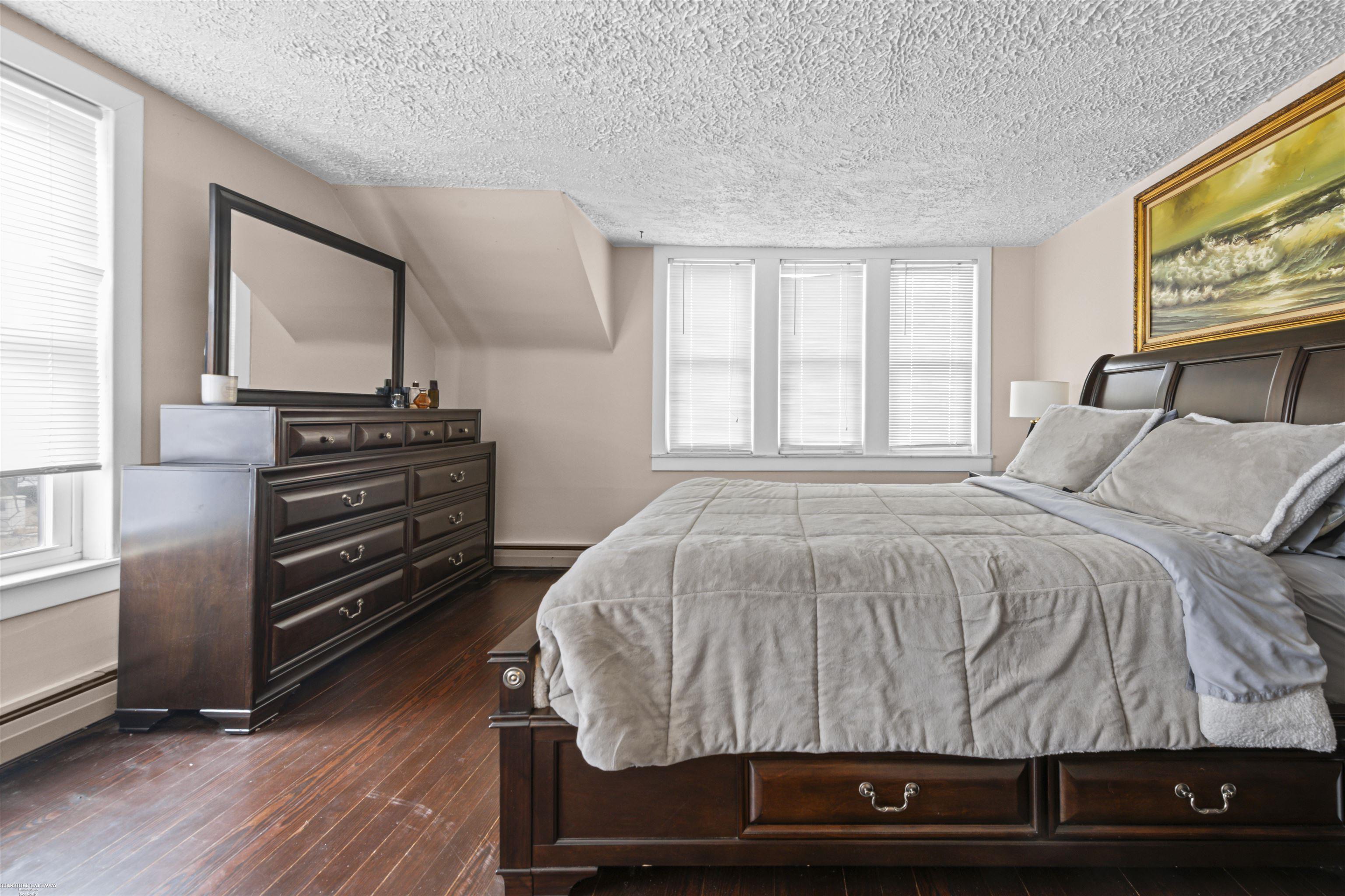 22437 Milner Street, Saint Clair Shores, MI, 48081