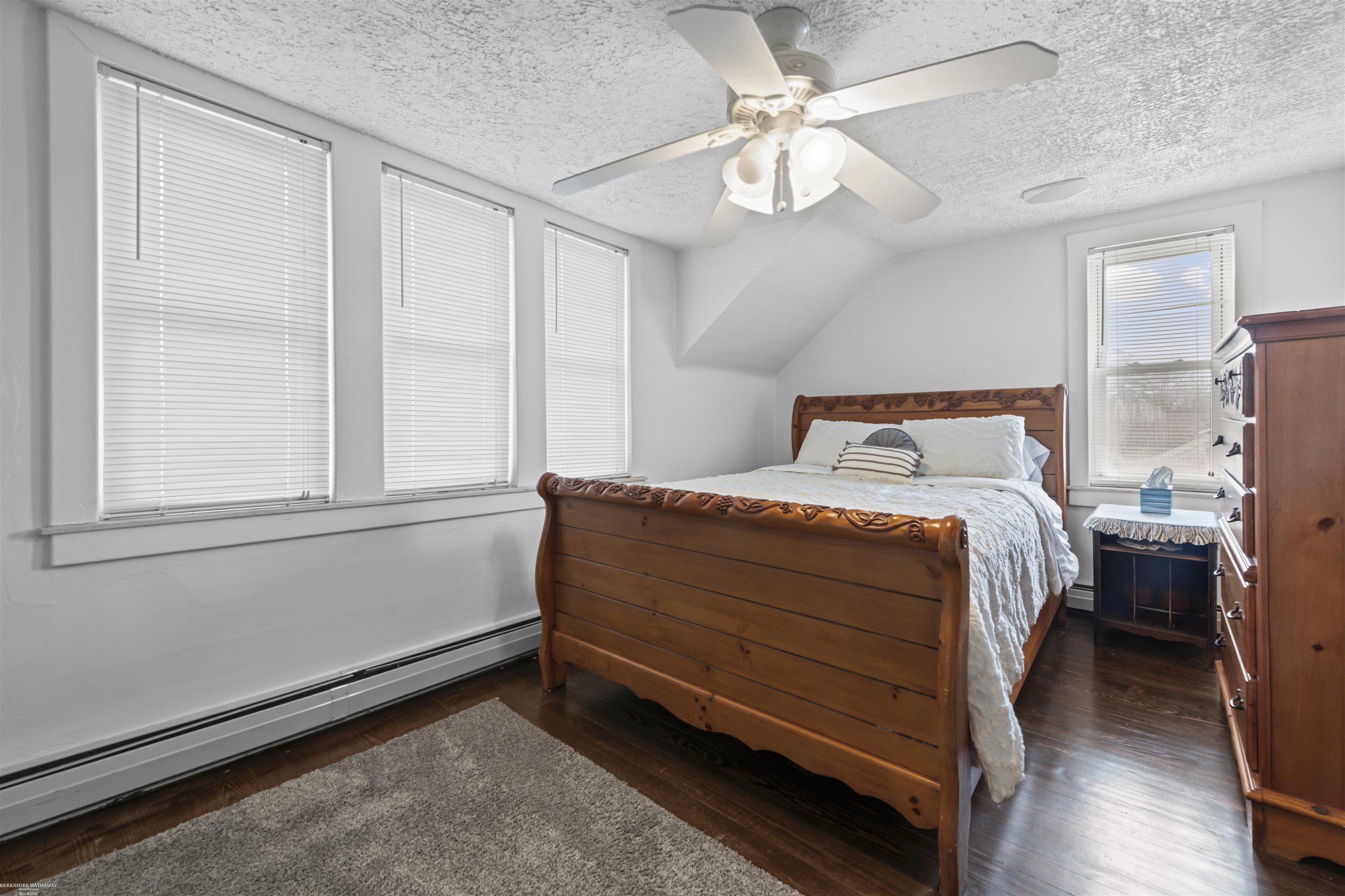 22437 Milner Street, Saint Clair Shores, MI, 48081