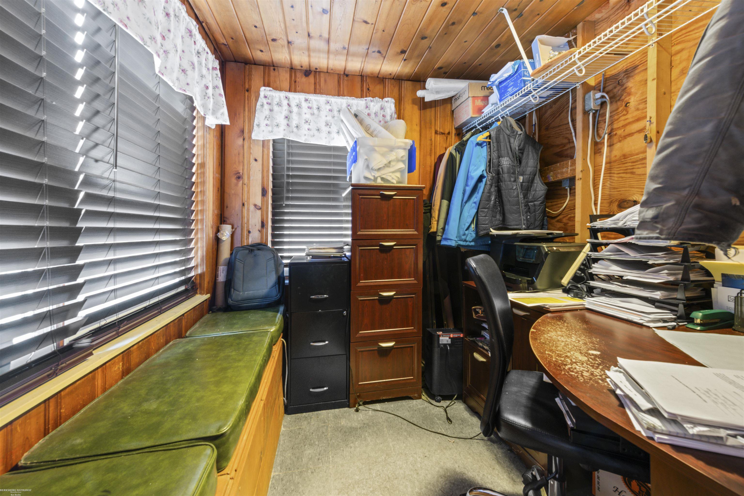 22437 Milner Street, Saint Clair Shores, MI, 48081